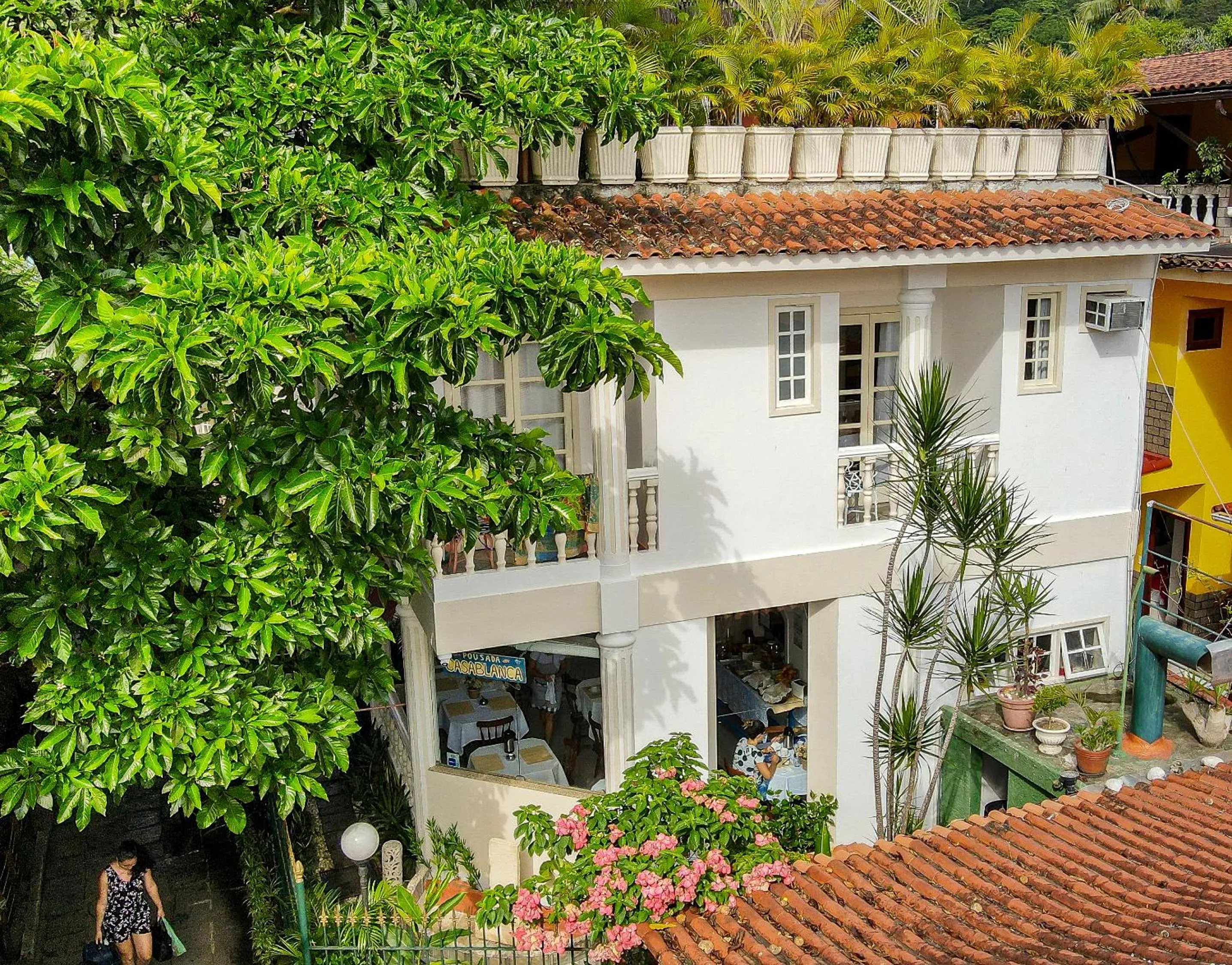 Property building in Pousada Casablanca