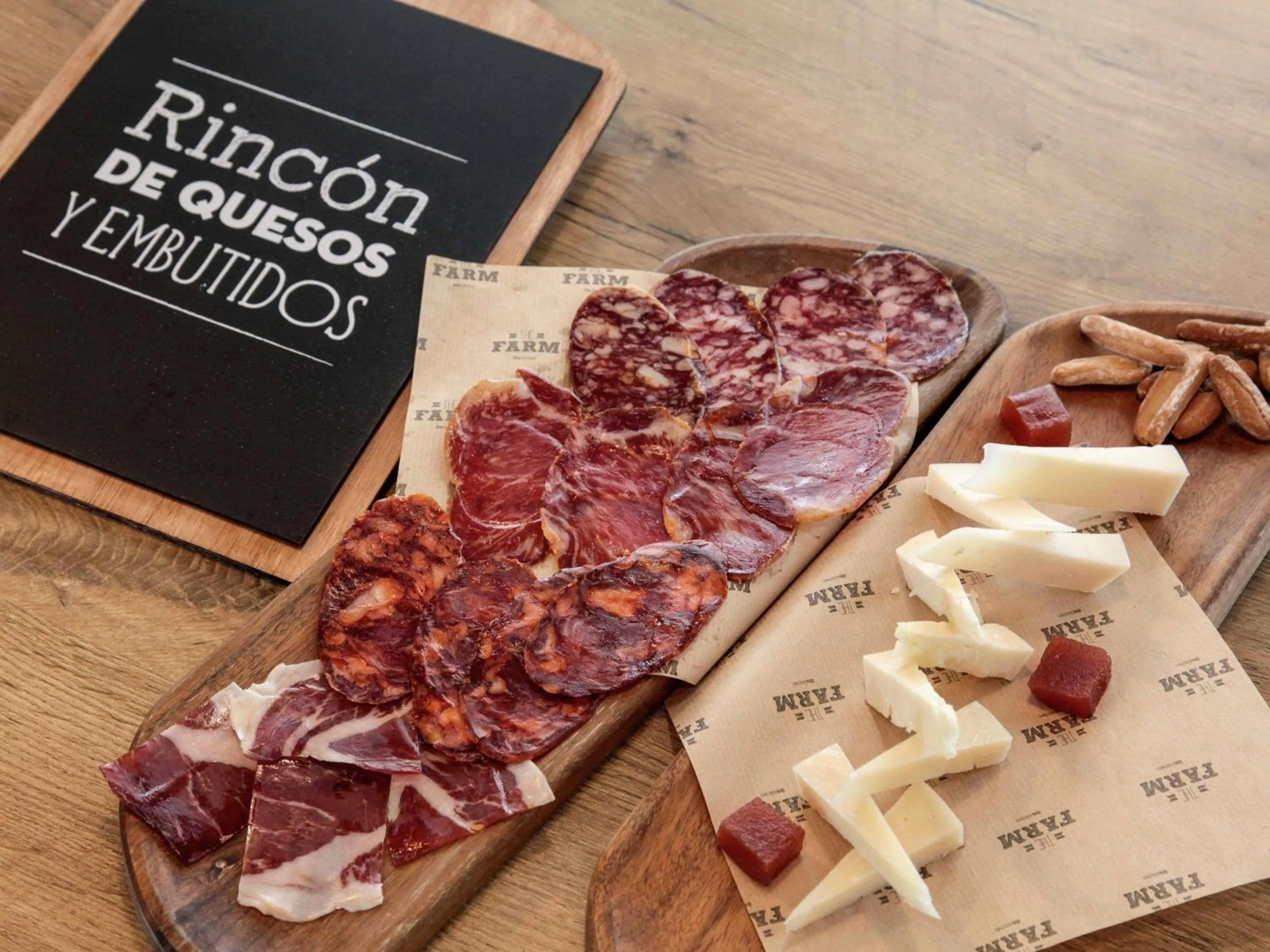 Restaurant/places to eat in Ibis Sevilla