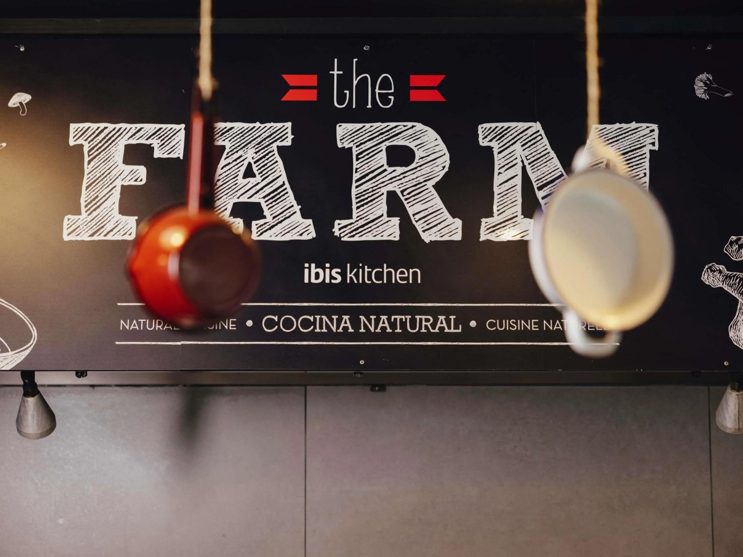 Restaurant/places to eat in Ibis Sevilla