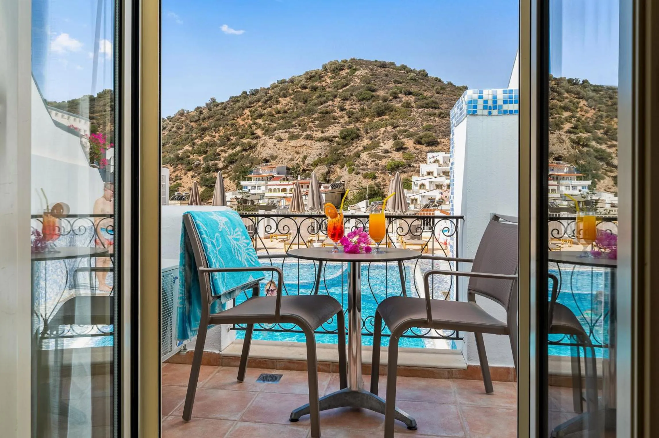 Glaros Hotel Apartment