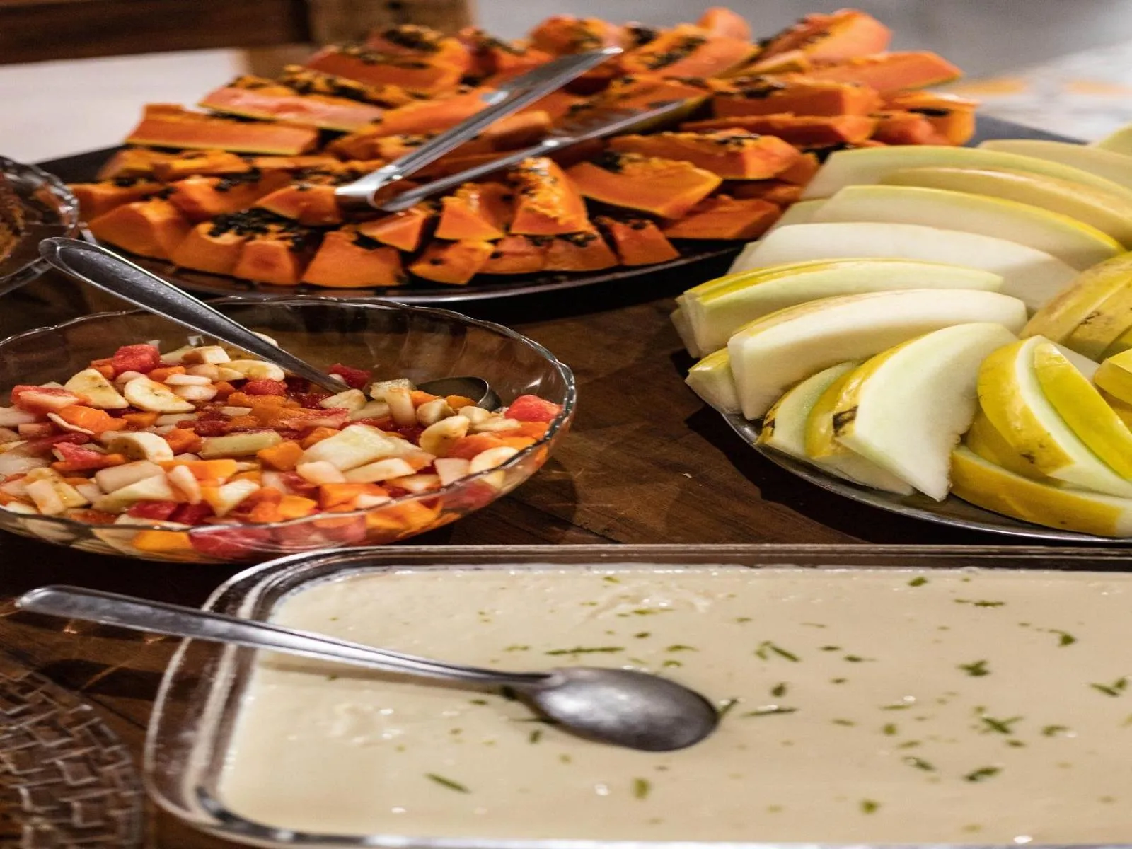 Breakfast in Lonier Praia Inn Flats