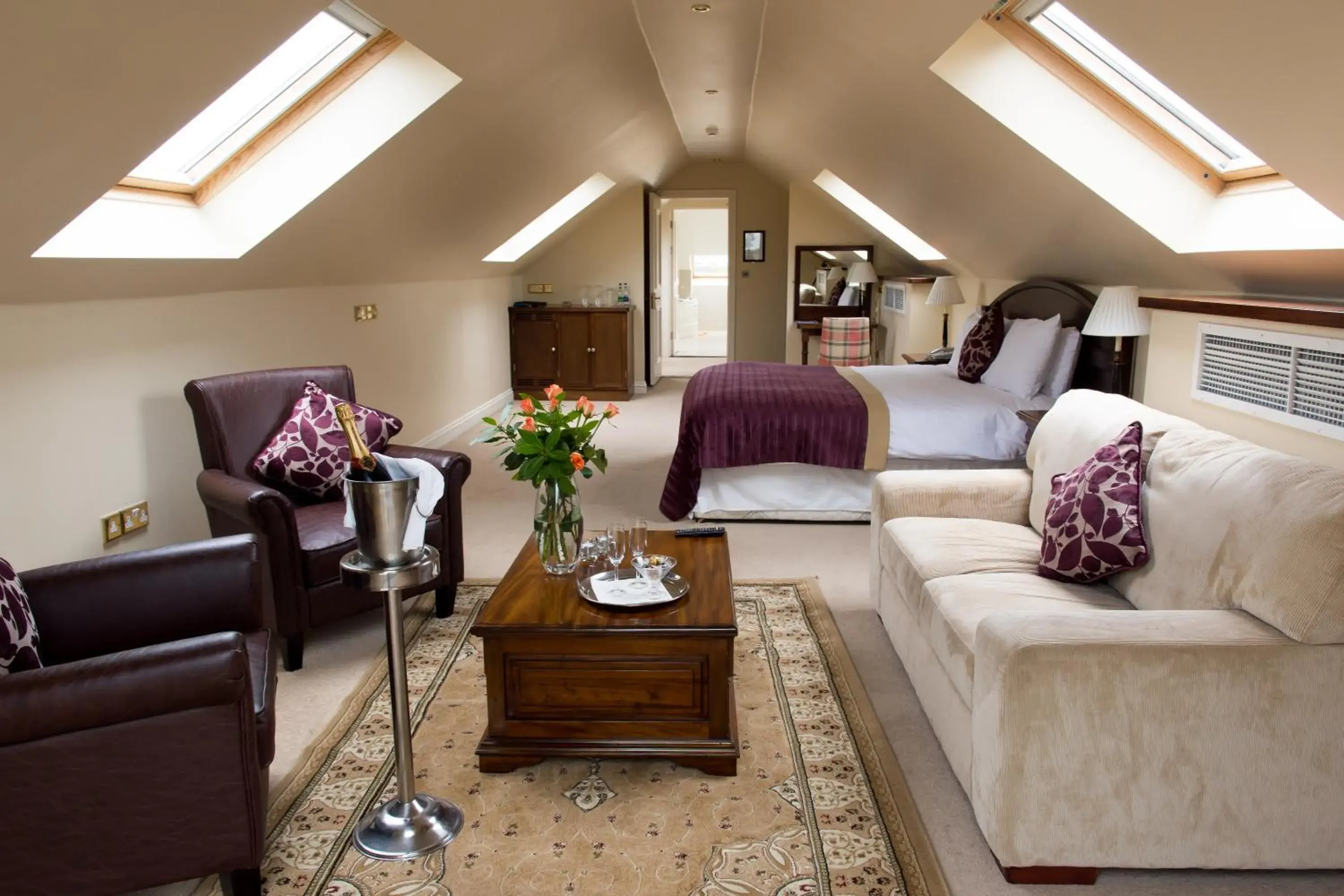 Penthouse Suite in Baileys Hotel Cashel Penthouse Suite in Baileys Hotel Cashel