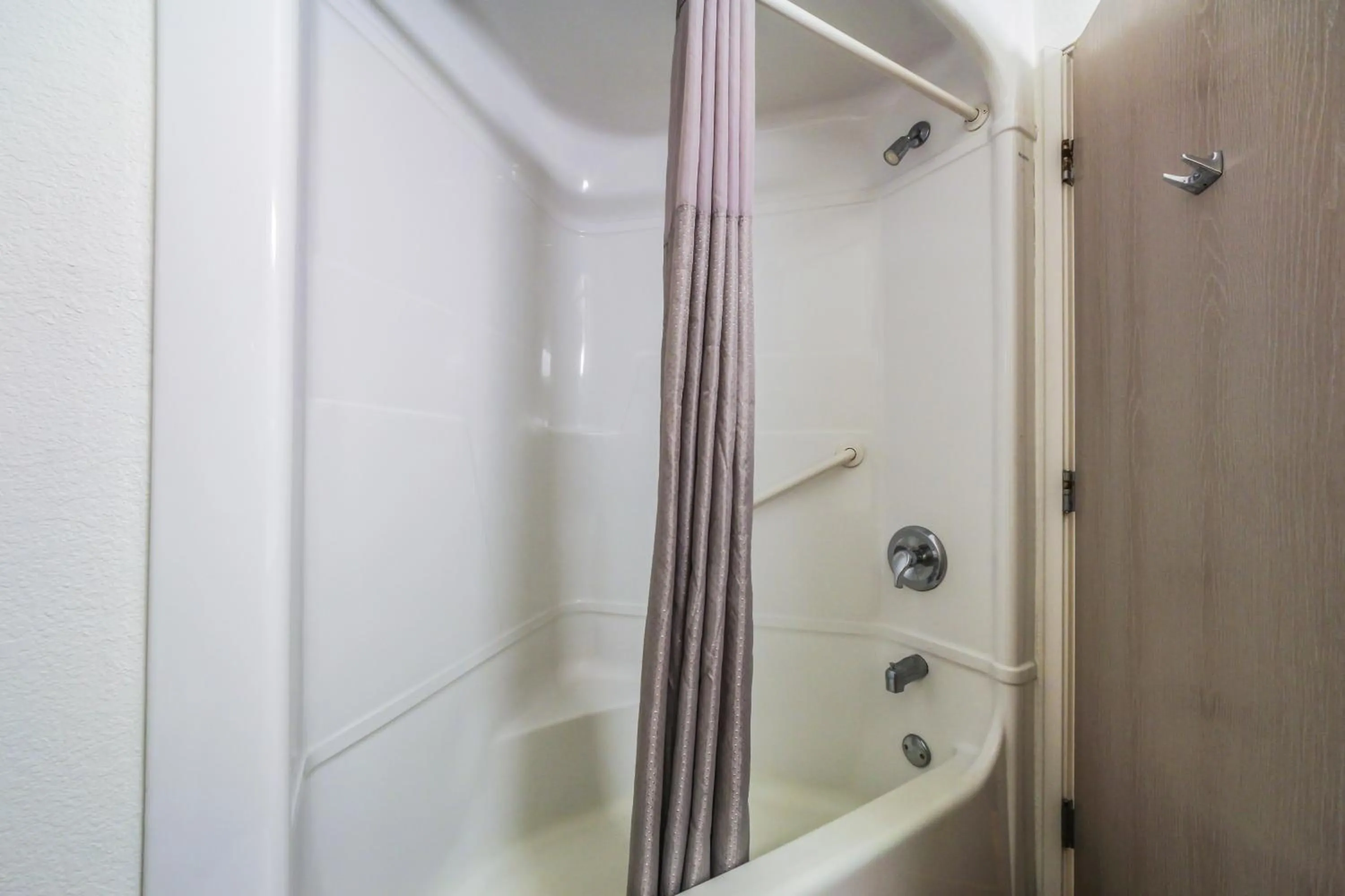 Bathroom in Motel 6 New Braunfels