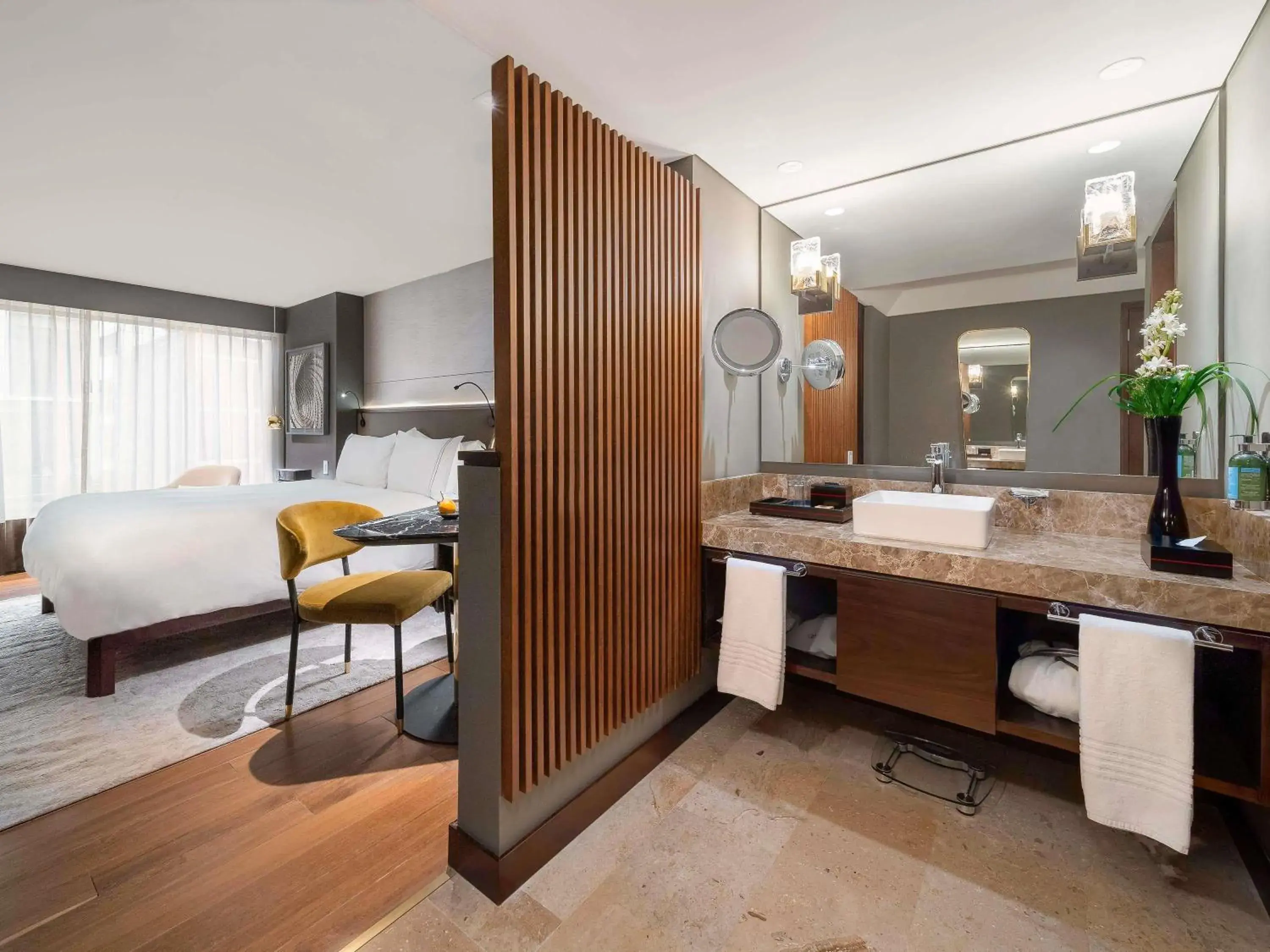 Luxury Room with 1 King-Size Bed - single occupancy in Sofitel Bogota Victoria Regia Luxury Room with 1 King-Size Bed - single occupancy in Sofitel Bogota Victoria Regia