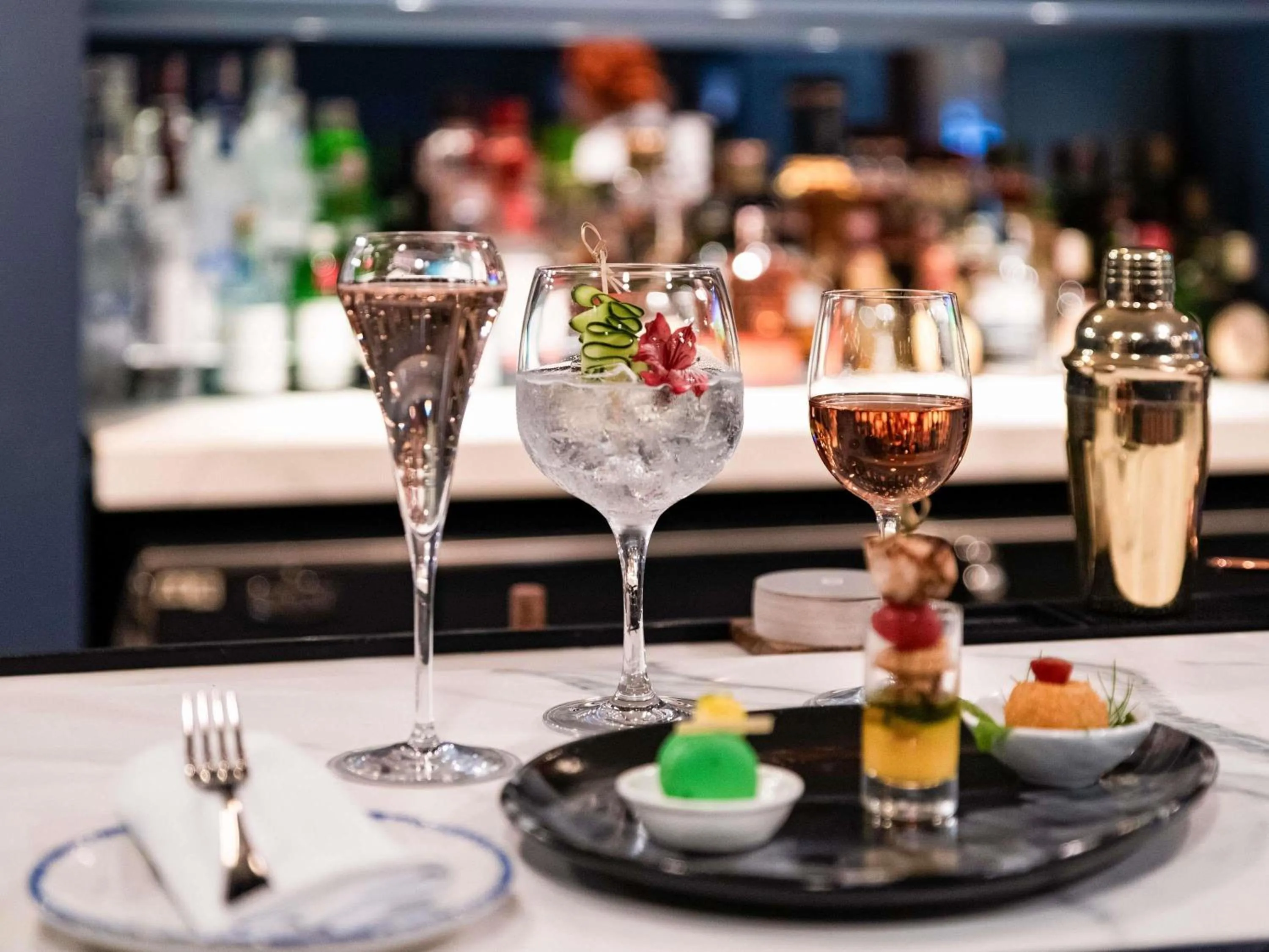 Lounge or bar in Sofitel Bogota Victoria Regia