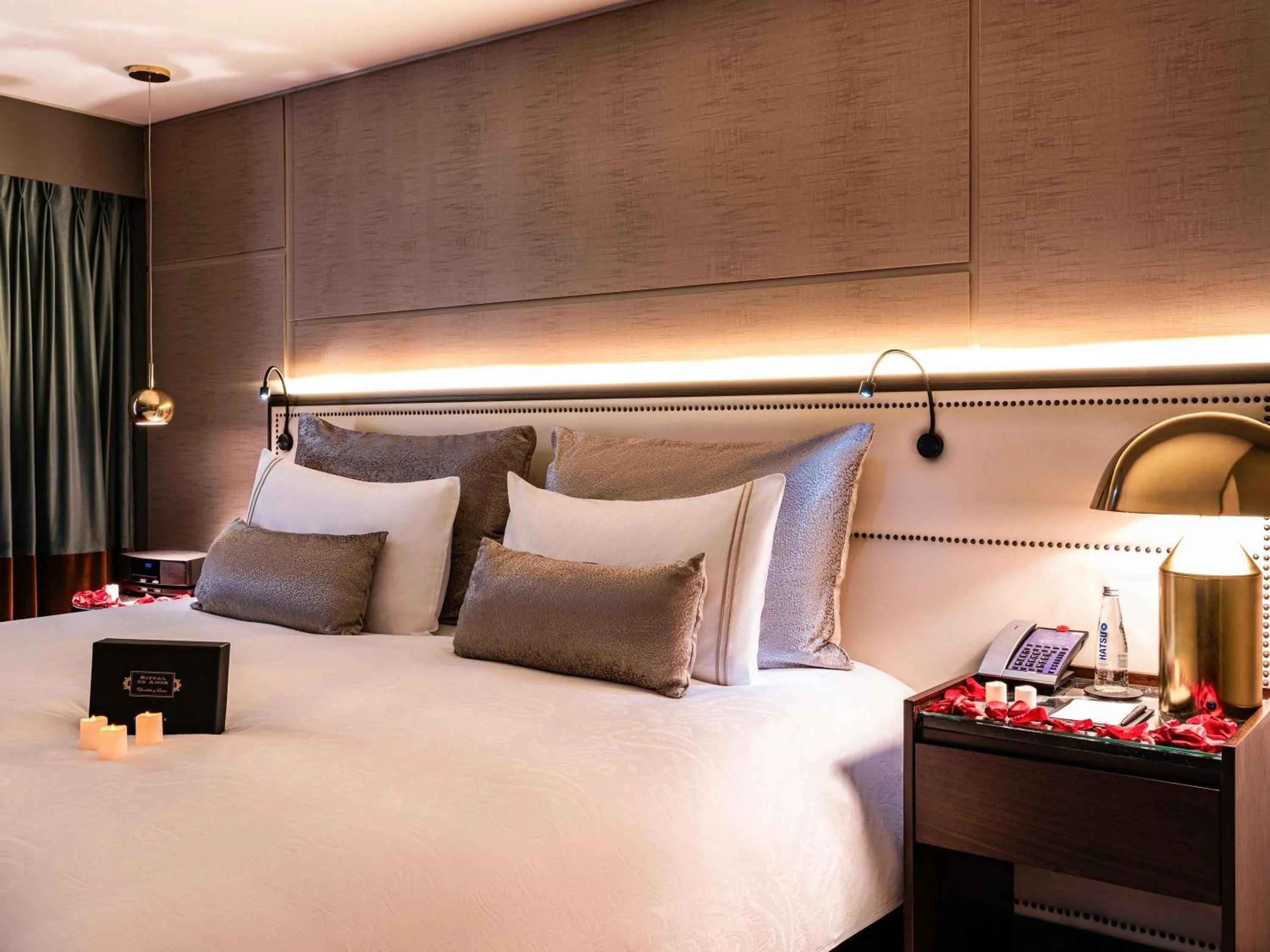 Bedroom, Bed in Sofitel Bogota Victoria Regia