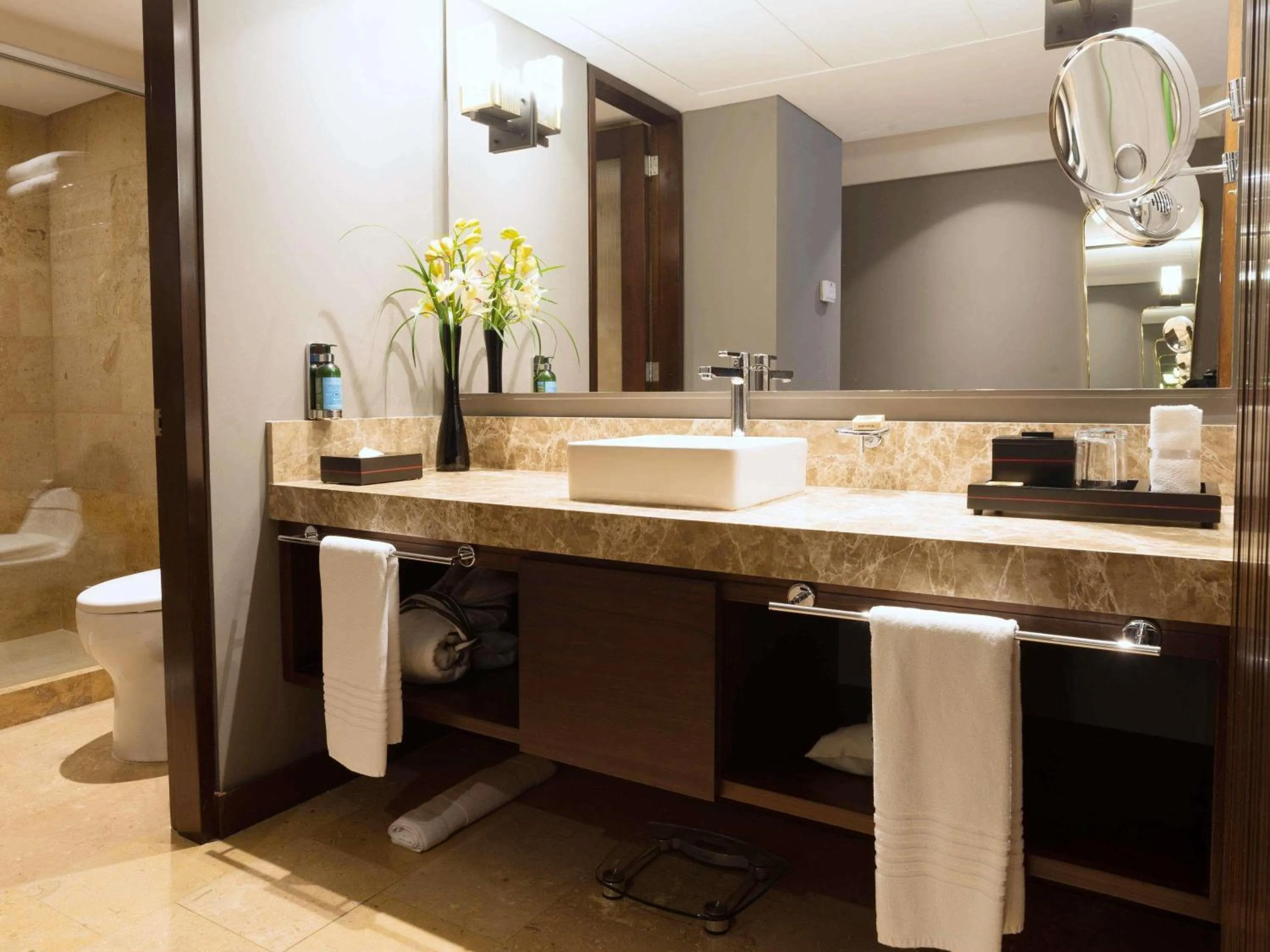 Bedroom in Sofitel Bogota Victoria Regia