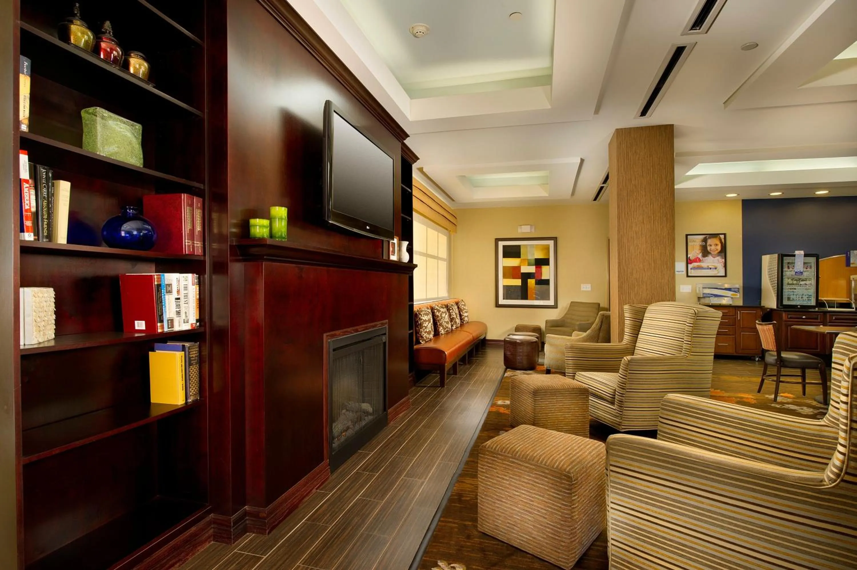 Property building in Holiday Inn Express Uvalde by IHG