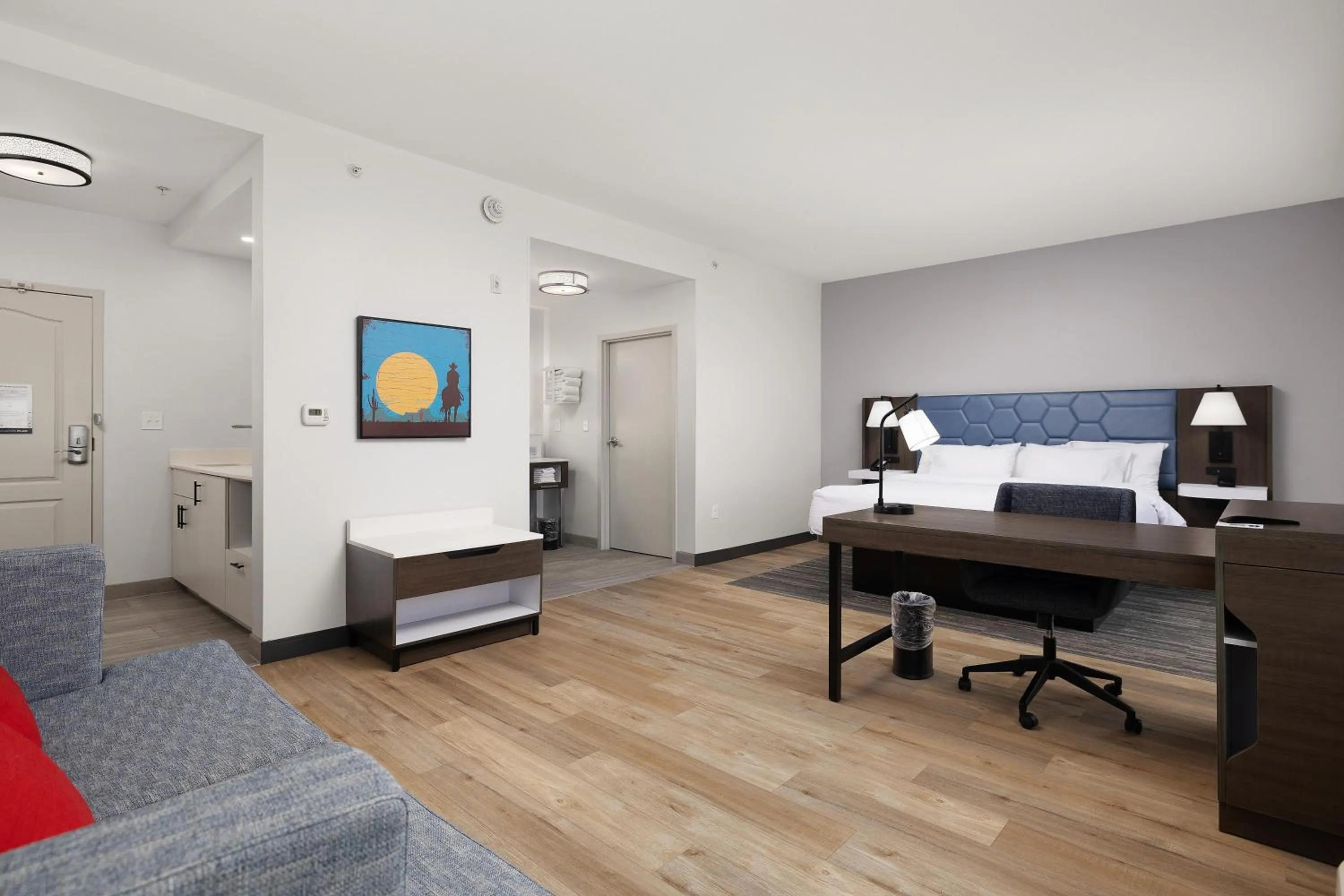 Bedroom, Bed in Hampton Inn & Suites McAllen