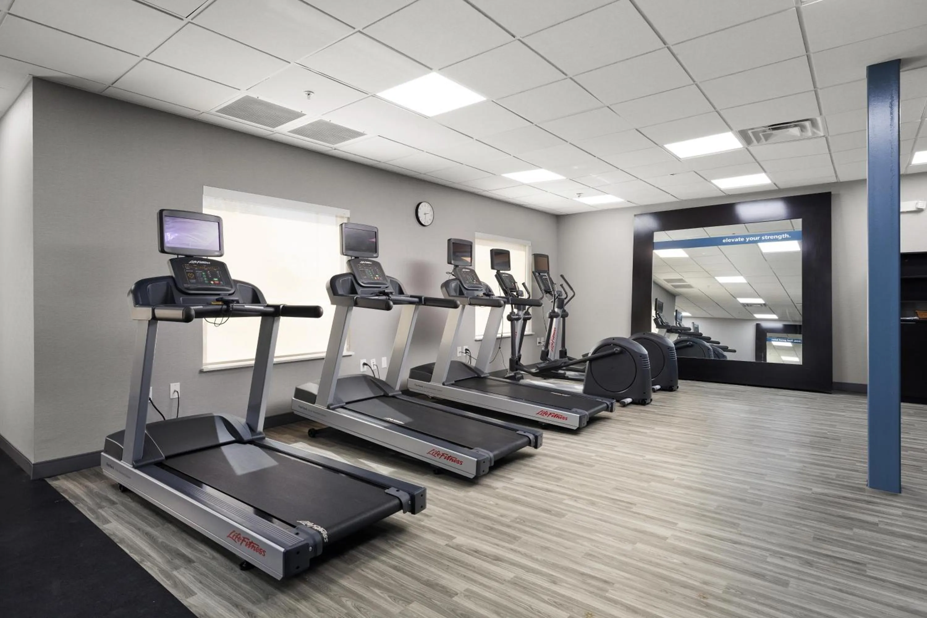 Fitness centre/facilities in Hampton Inn & Suites McAllen