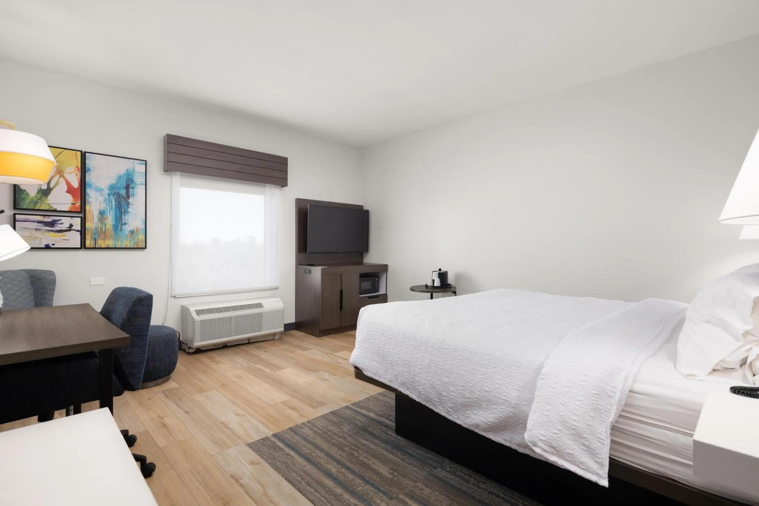 Bed in Hampton Inn & Suites McAllen