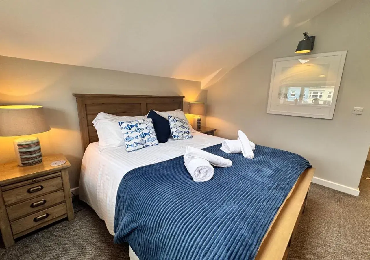 Deluxe King Room in The Waterfront Inn Deluxe King Room in The Waterfront Inn