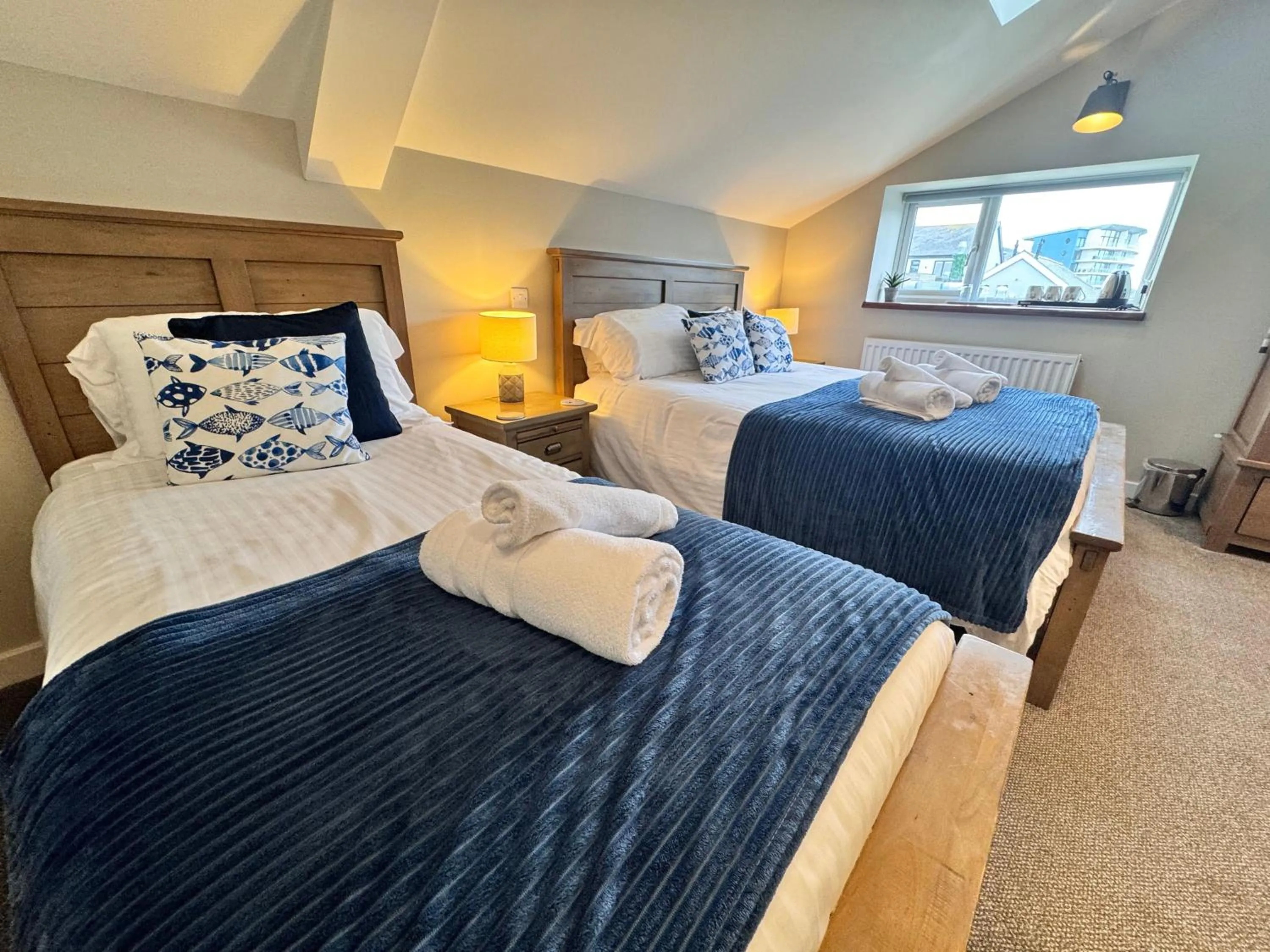 Bedroom, Bed in The Waterfront Inn