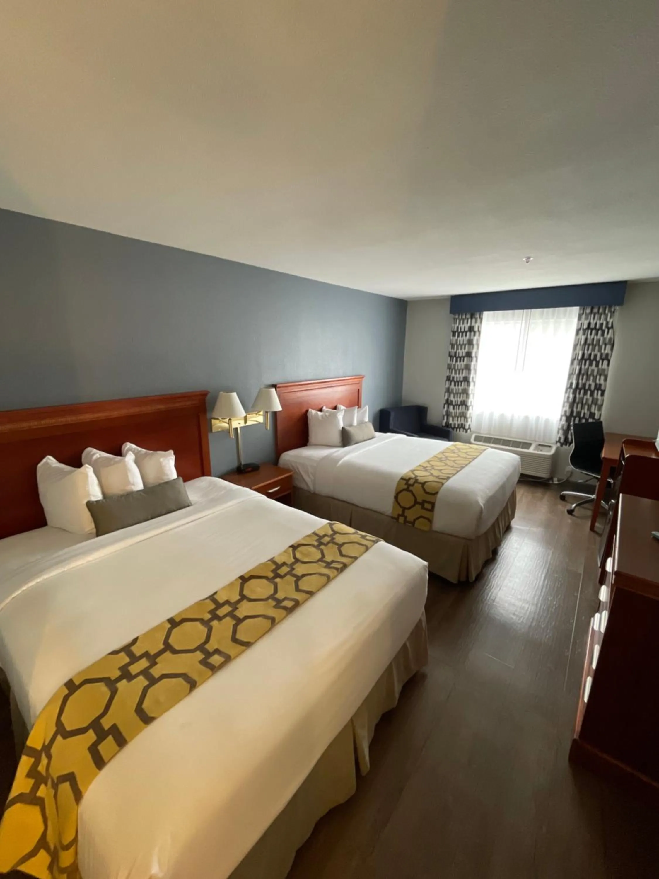 Bed in Baymont by Wyndham Yreka