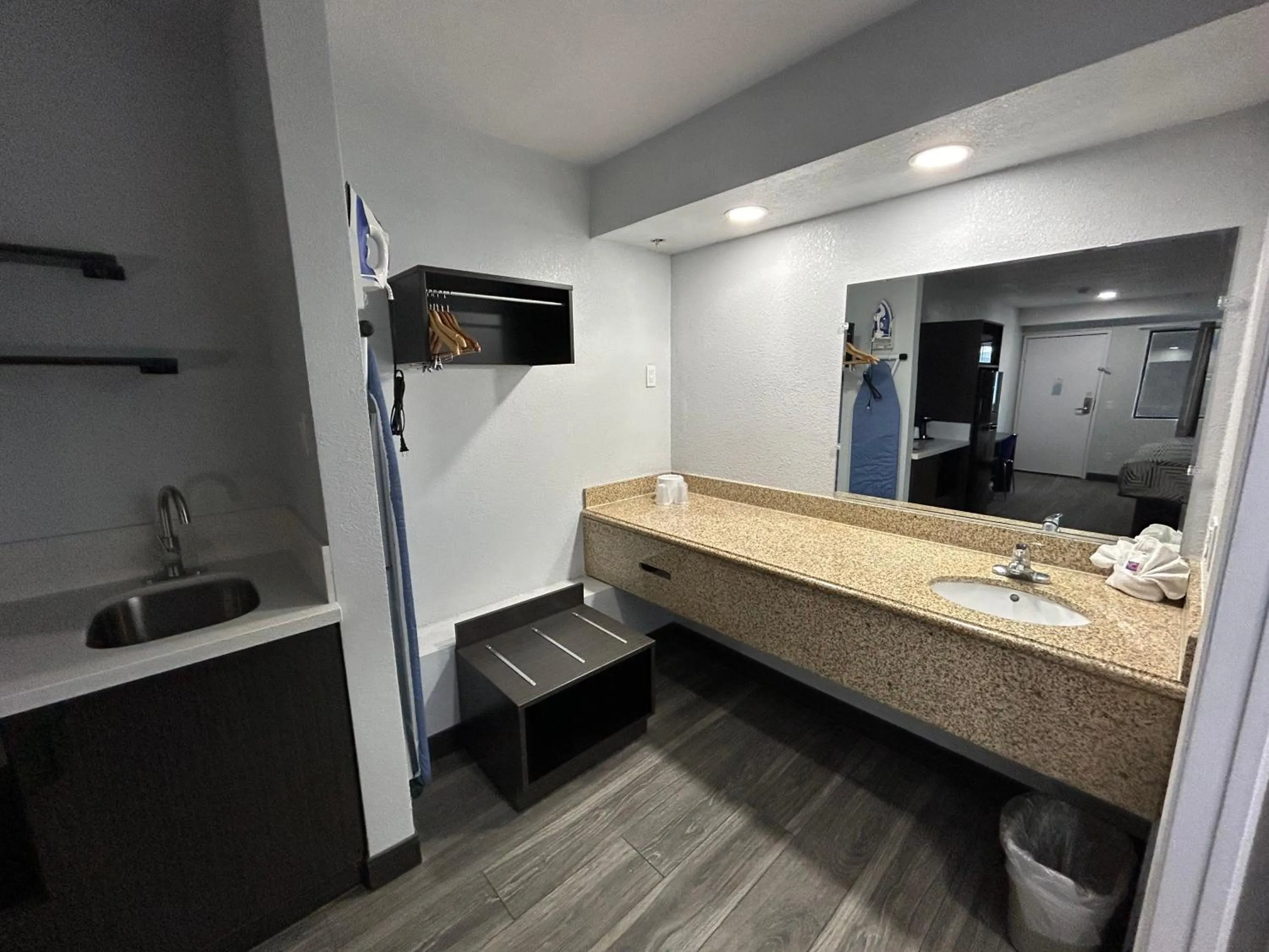 Bathroom in Studio 6 Bakersfield, CA South