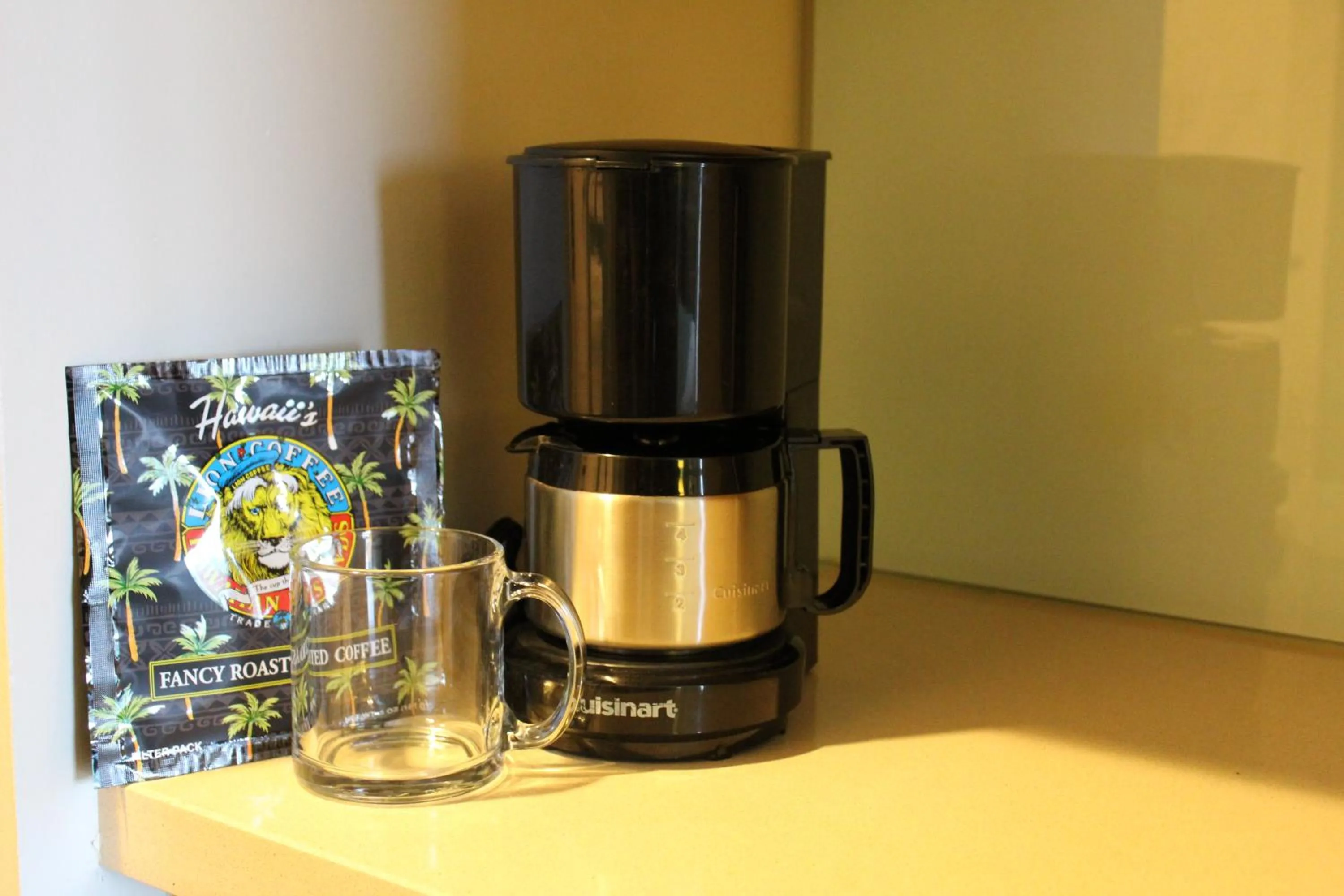 Coffee/tea facilities in LSI Resorts at Ala Moana