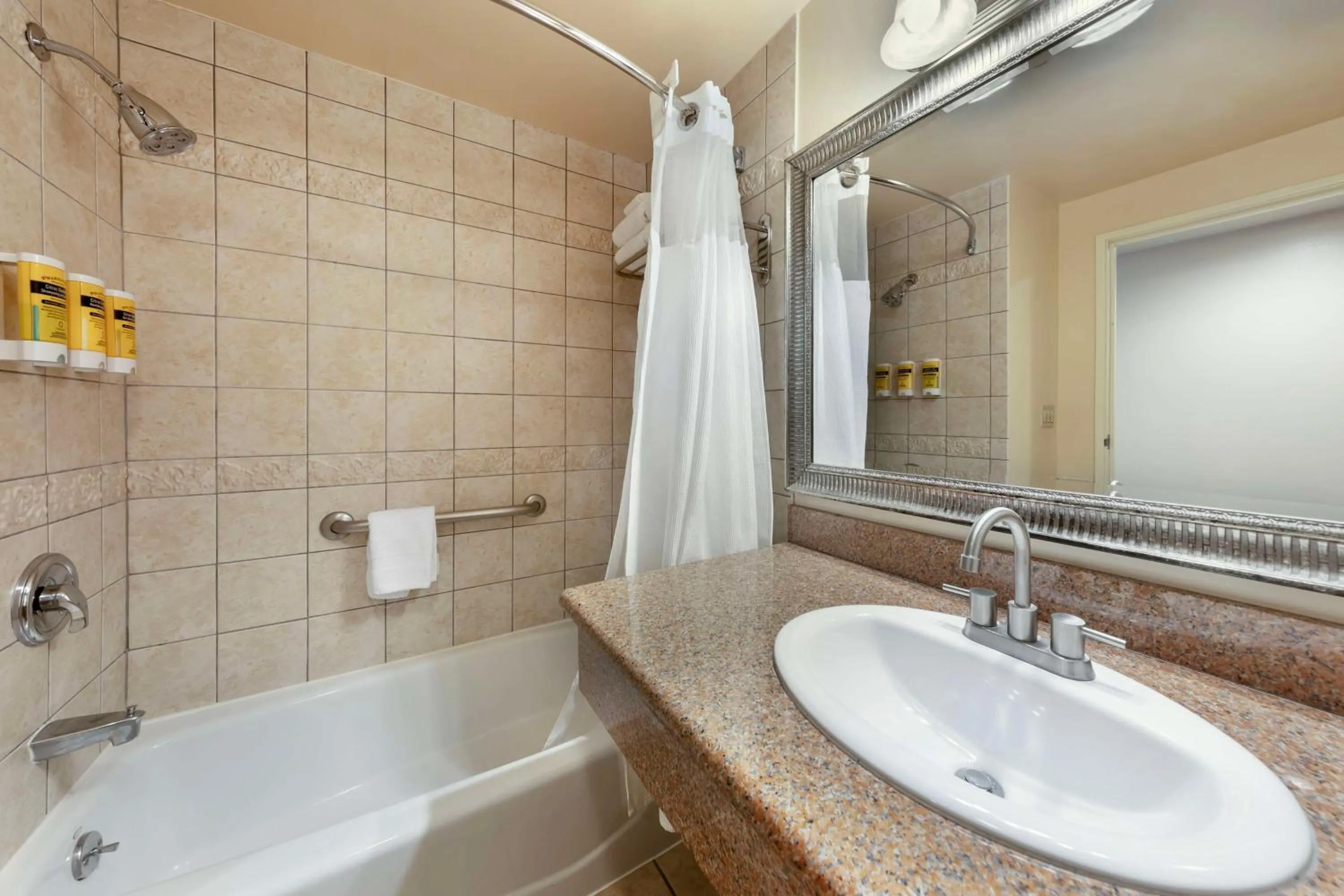 Bathroom in Best Western Plus Country Park Hotel