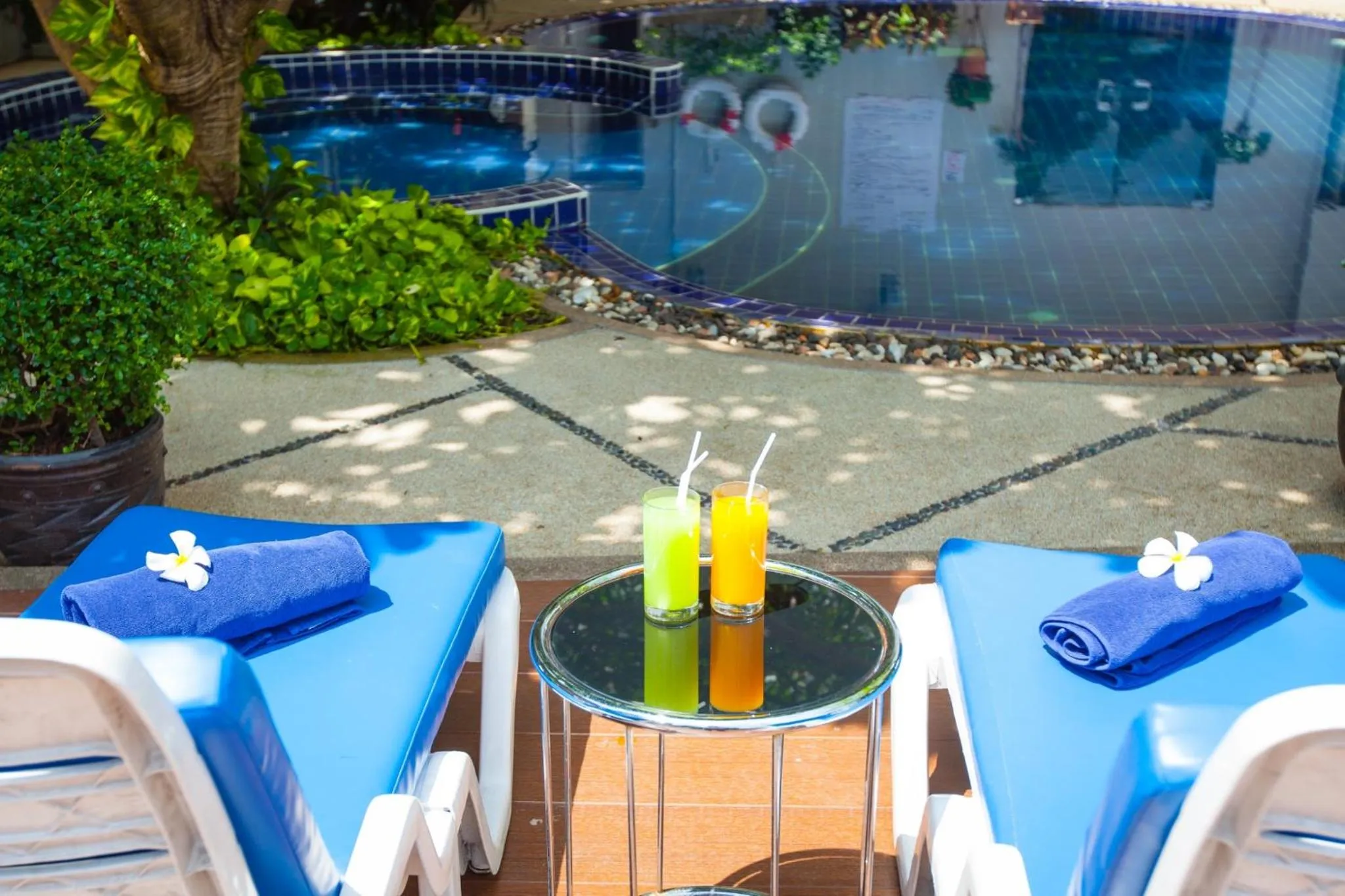 Swimming pool in Anya Nana at Sukhumvit Bangkok