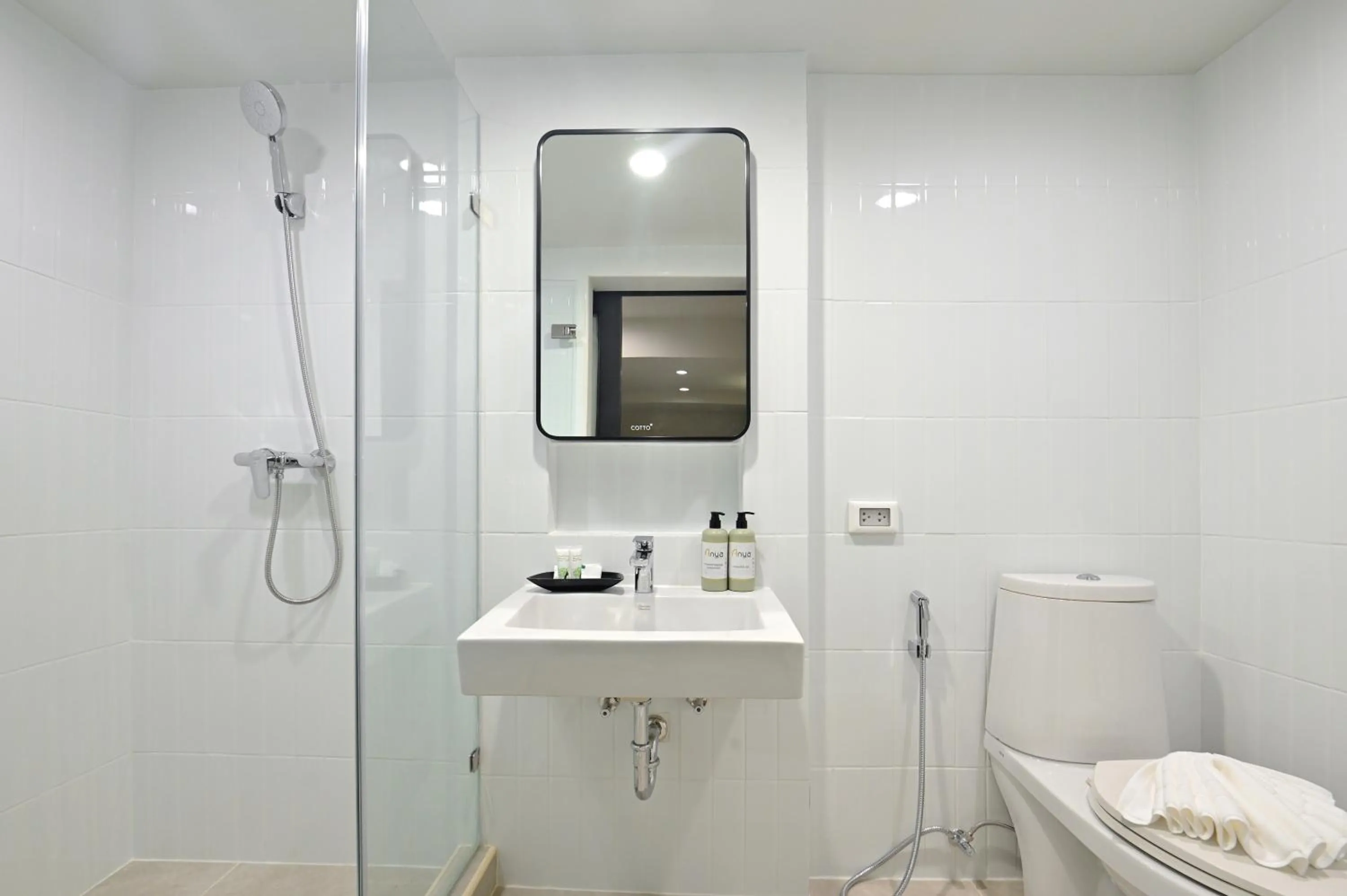 Shower in Anya Nana at Sukhumvit Bangkok