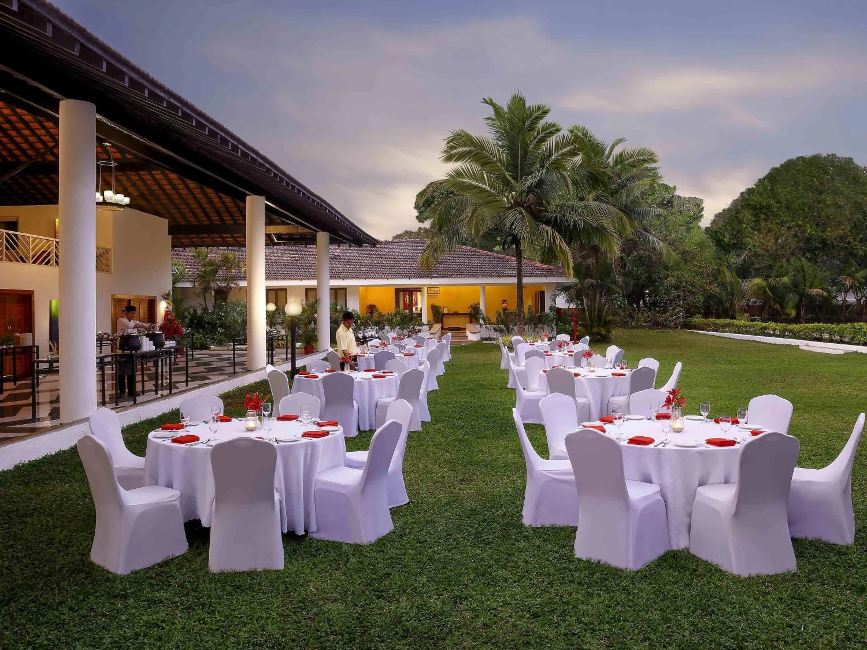 Restaurant/places to eat in Novotel Goa Dona Sylvia Resort