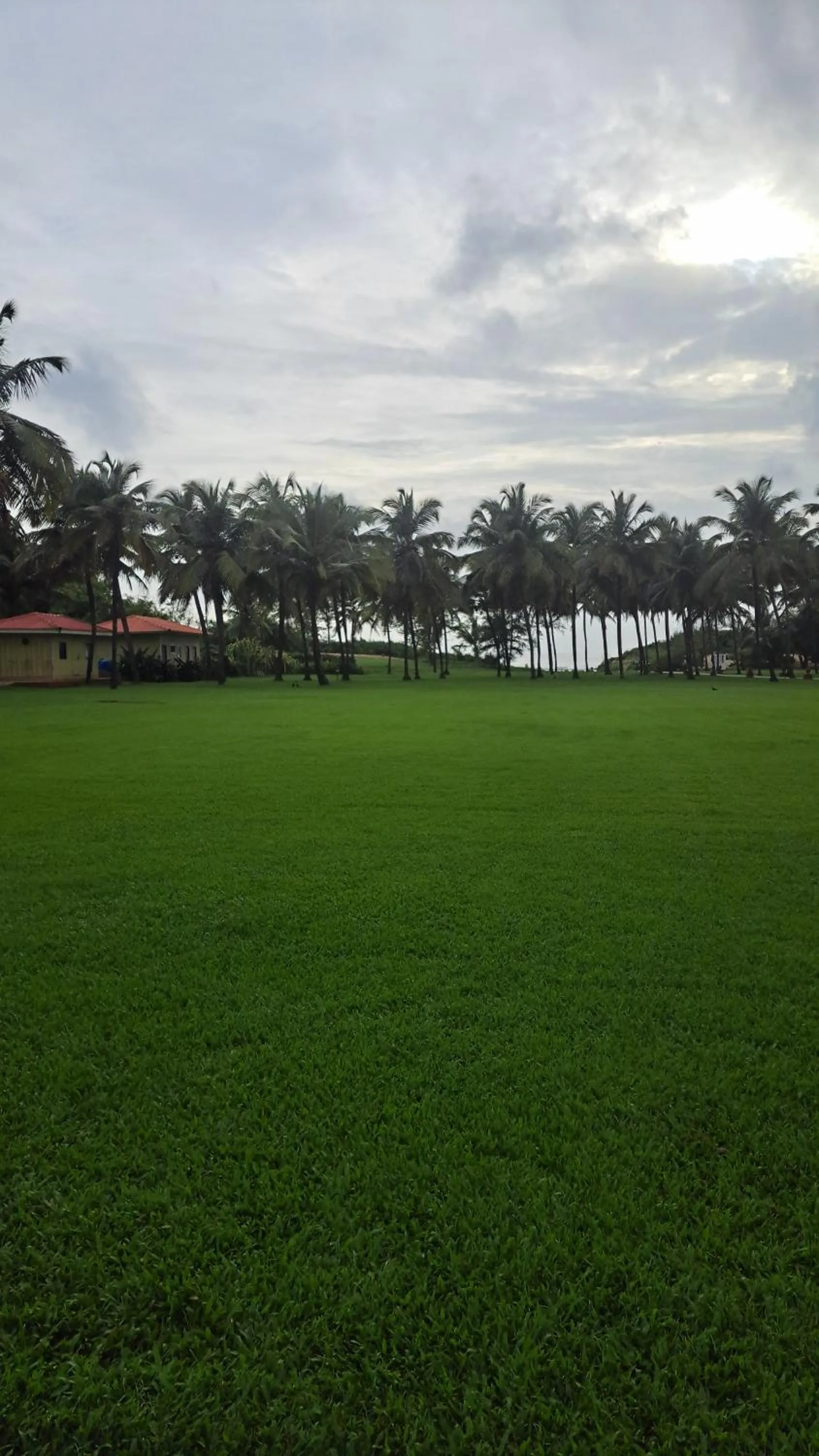 Garden in Novotel Goa Dona Sylvia Resort