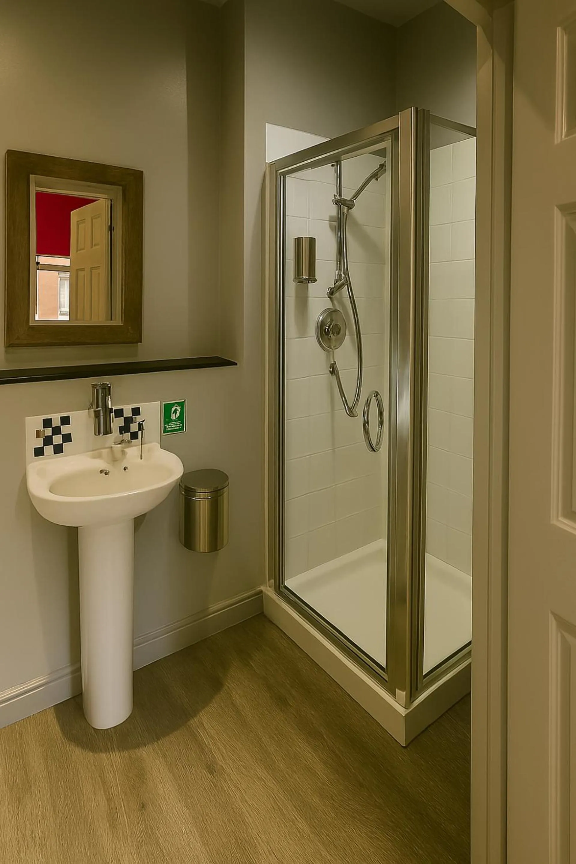 Shower in The Railway Sleeper Lodge