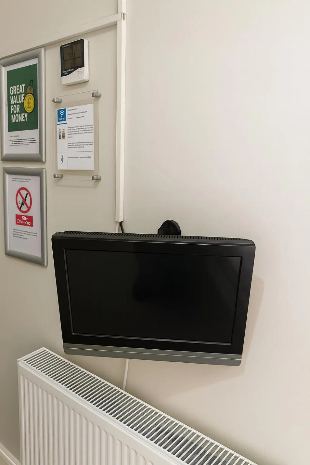 TV and multimedia in The Railway Sleeper Lodge