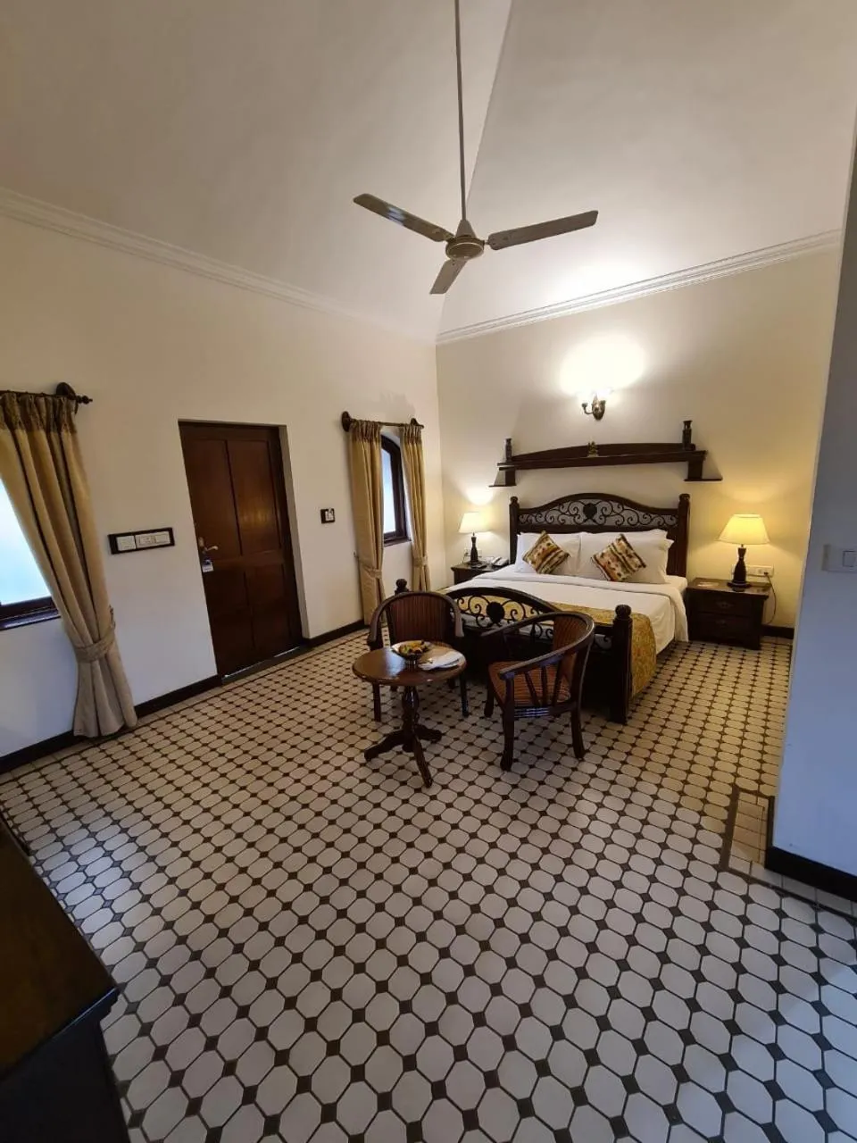 Photo of the whole room, Bed in Mercure Goa Devaaya Resort