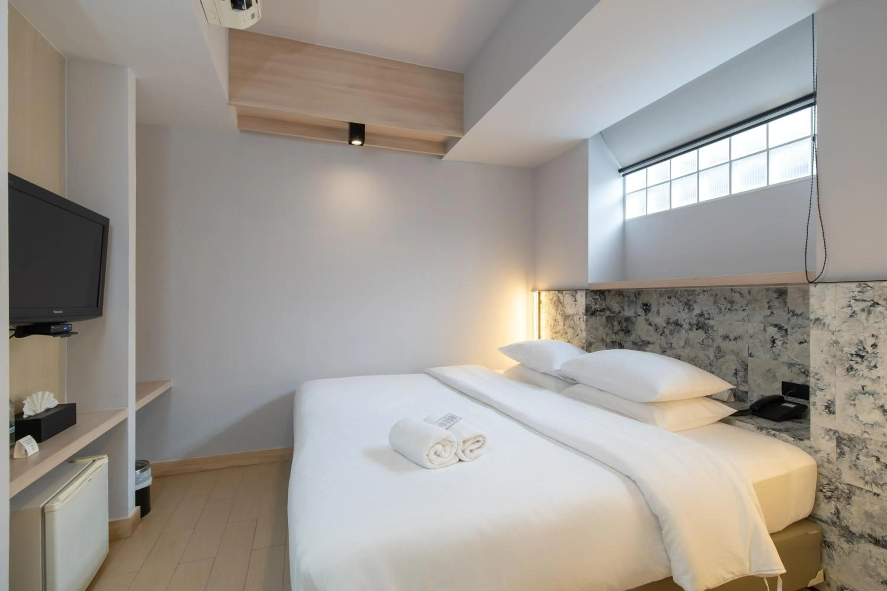 Bed in Metz Pratunam