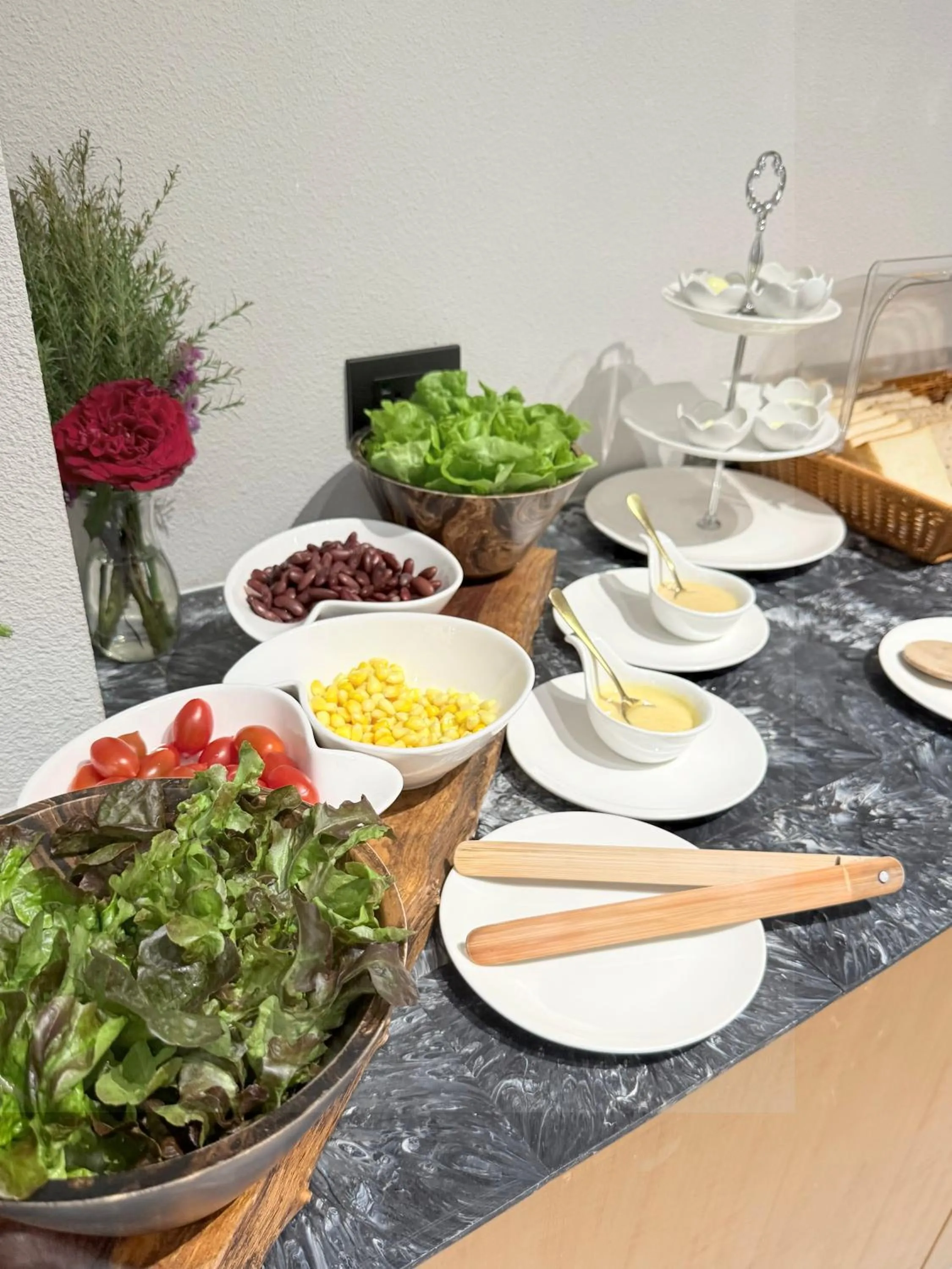 Buffet breakfast in Metz Pratunam