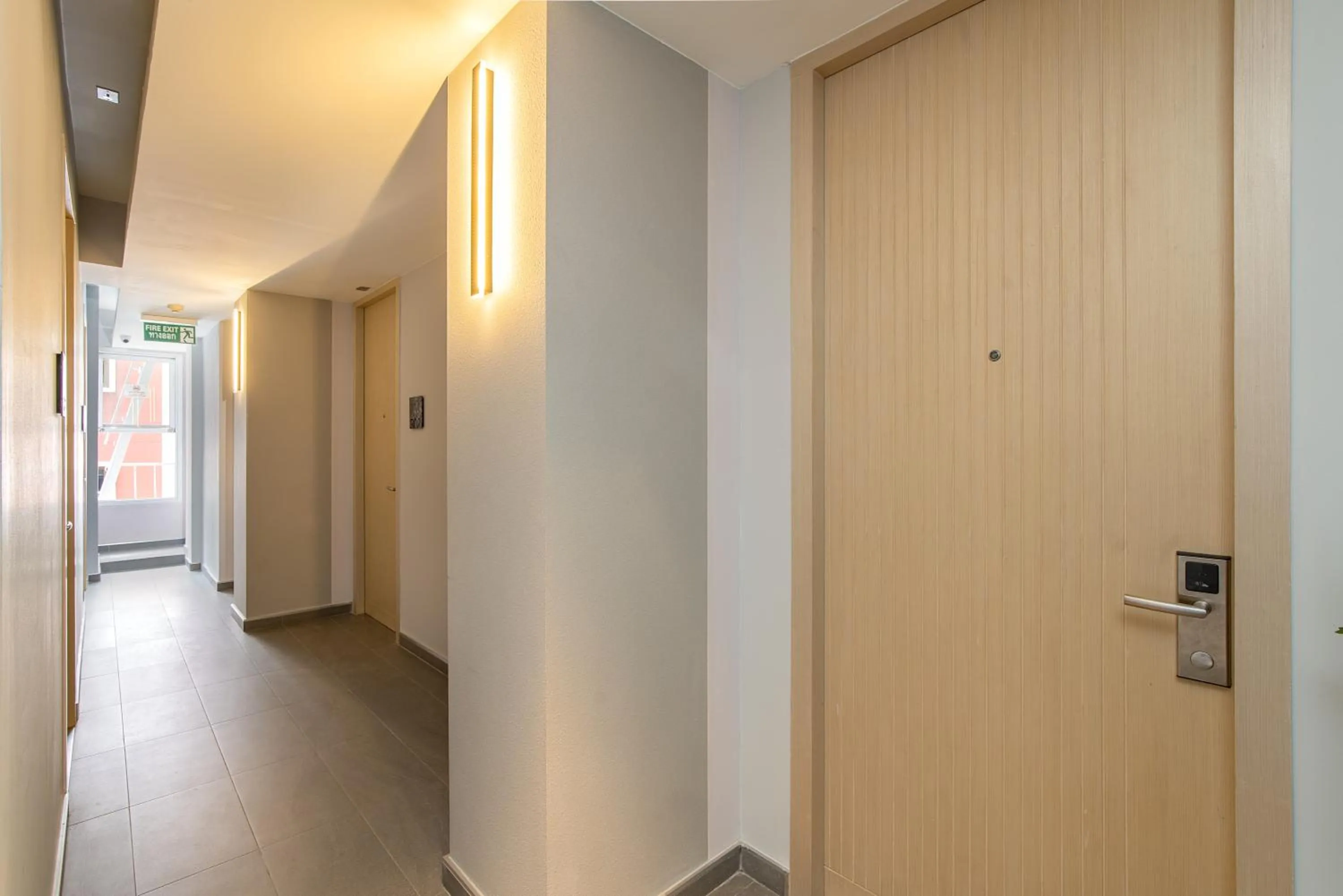 Property building in Metz Pratunam