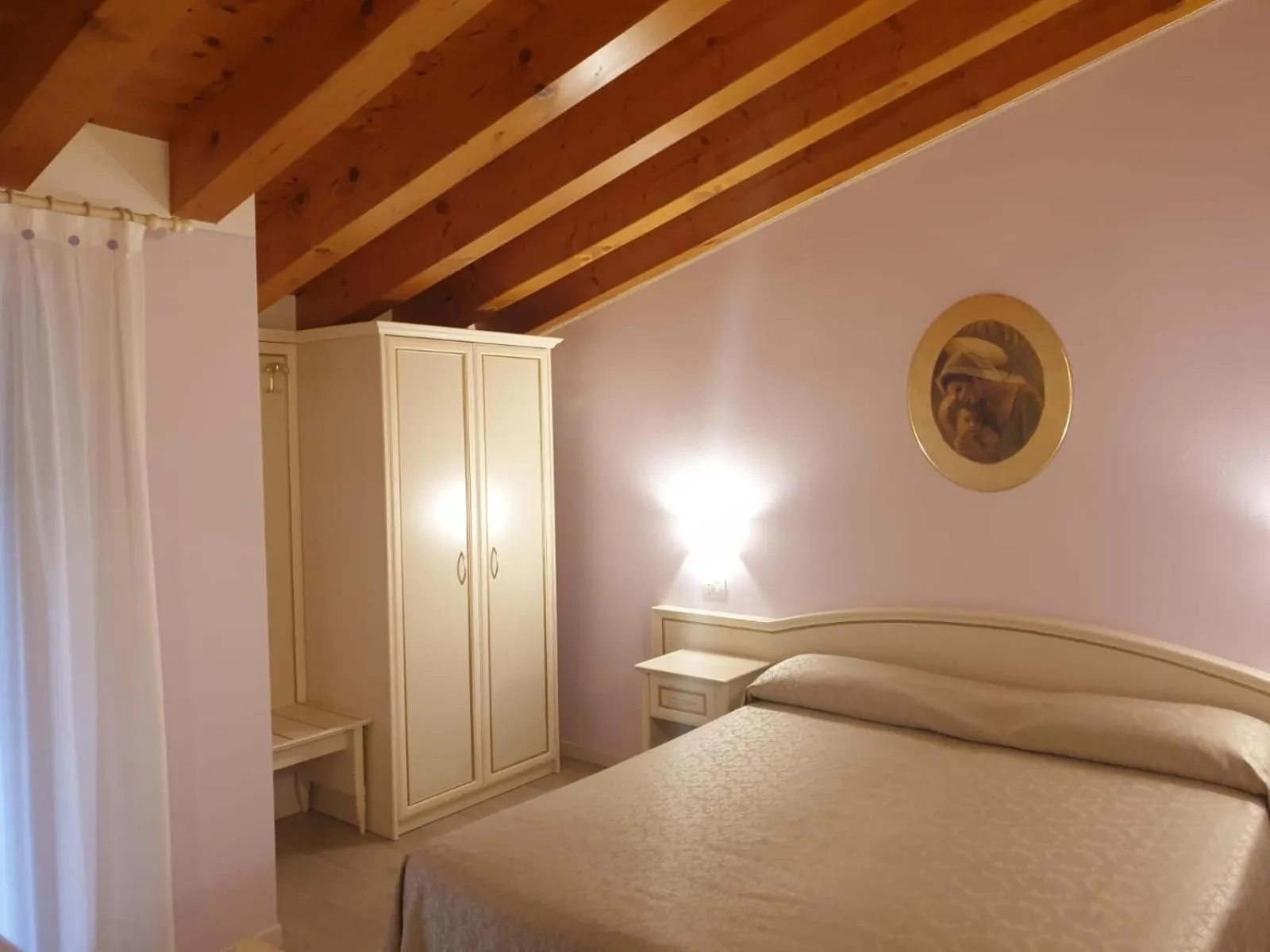 Photo of the whole room, Bed in Villa Serena Agriturismo