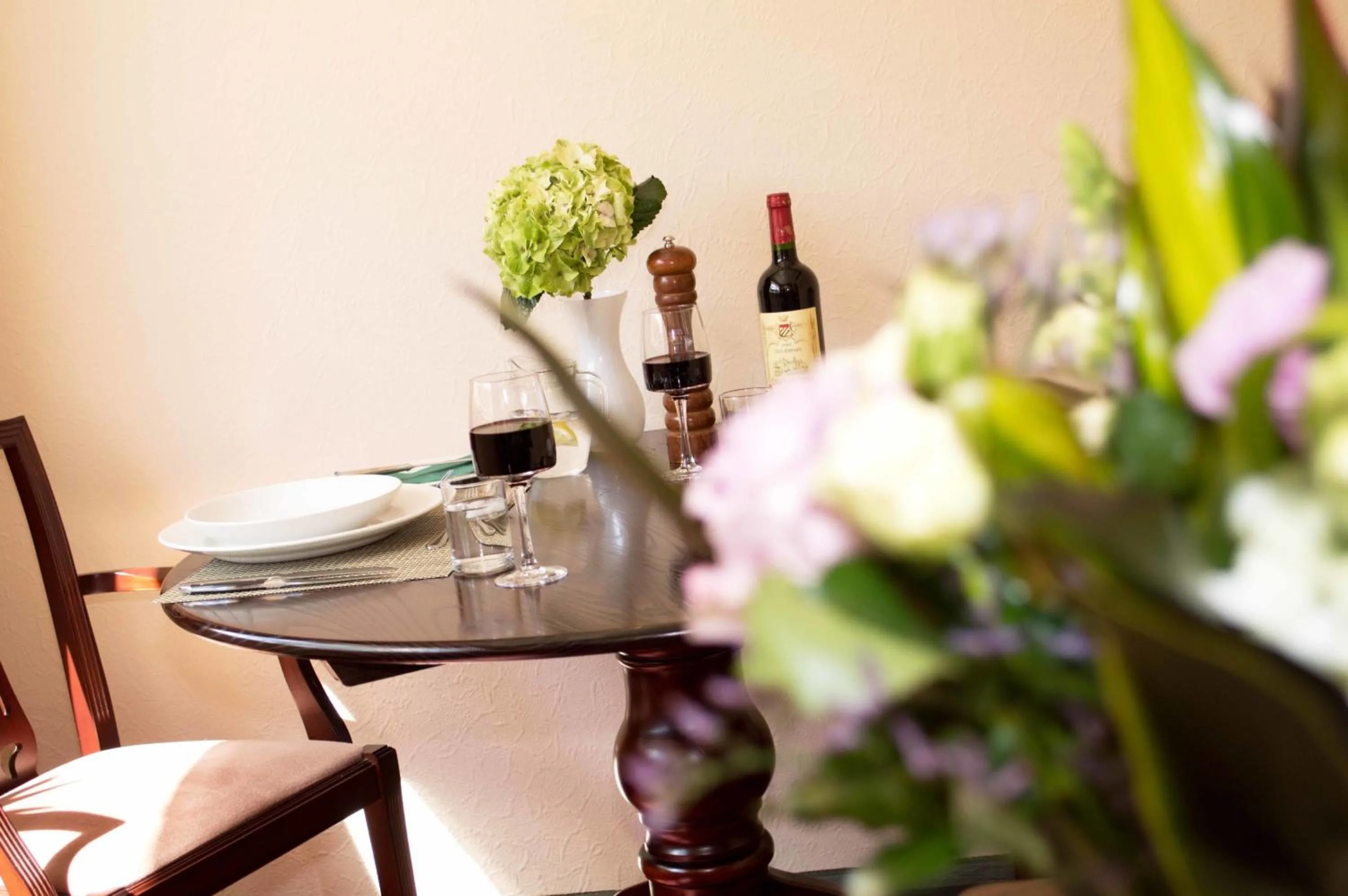 Restaurant/places to eat in The Poplars Moulton