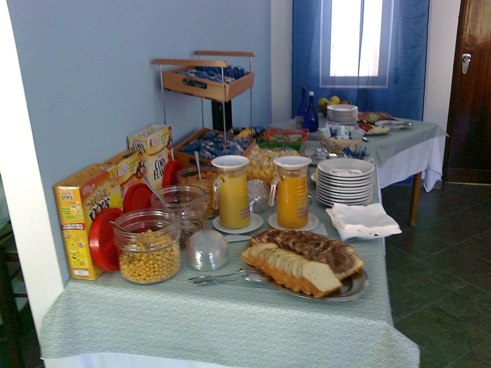 Buffet breakfast in Luigiane B&B