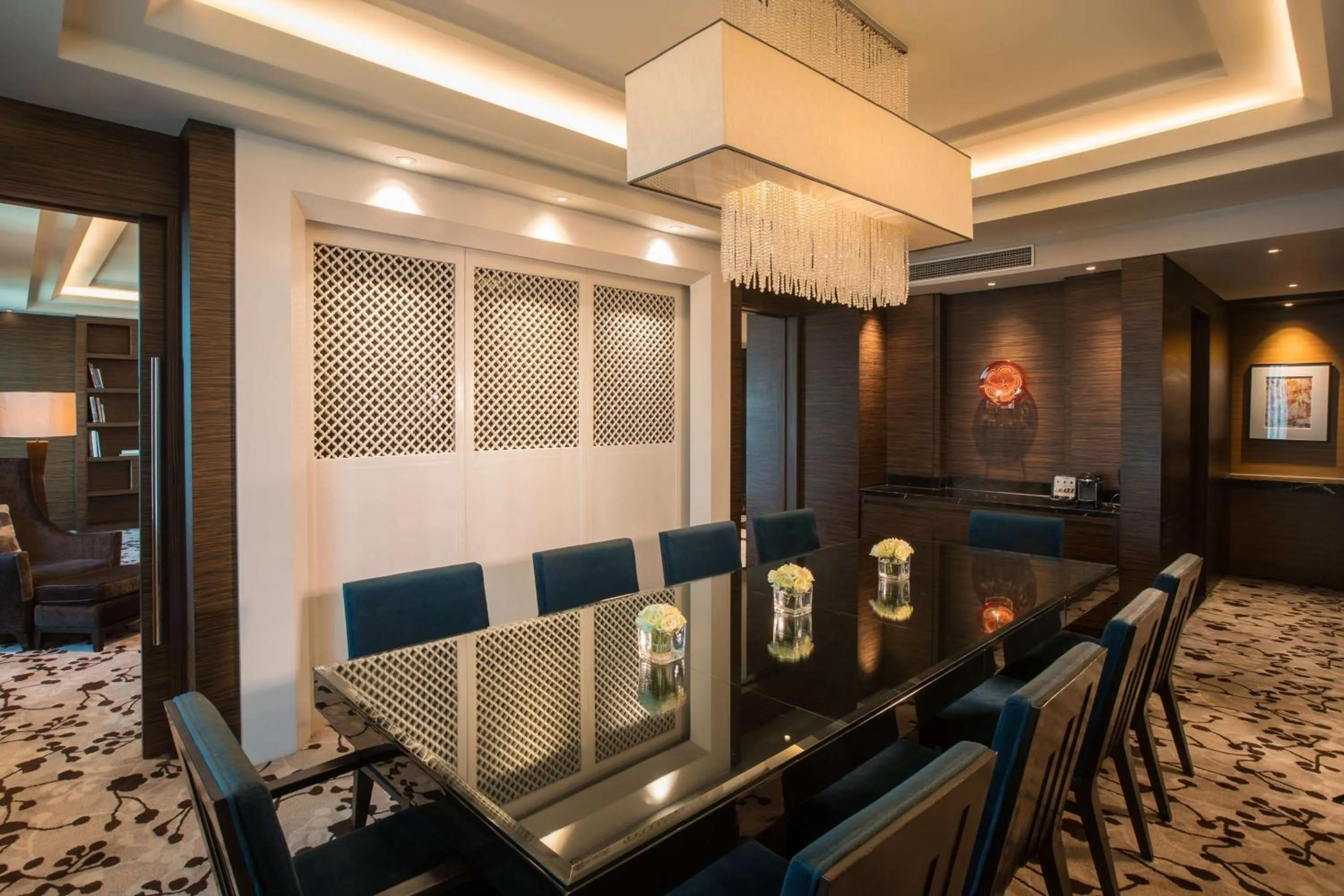 Photo of the whole room in Radisson Blu Cebu