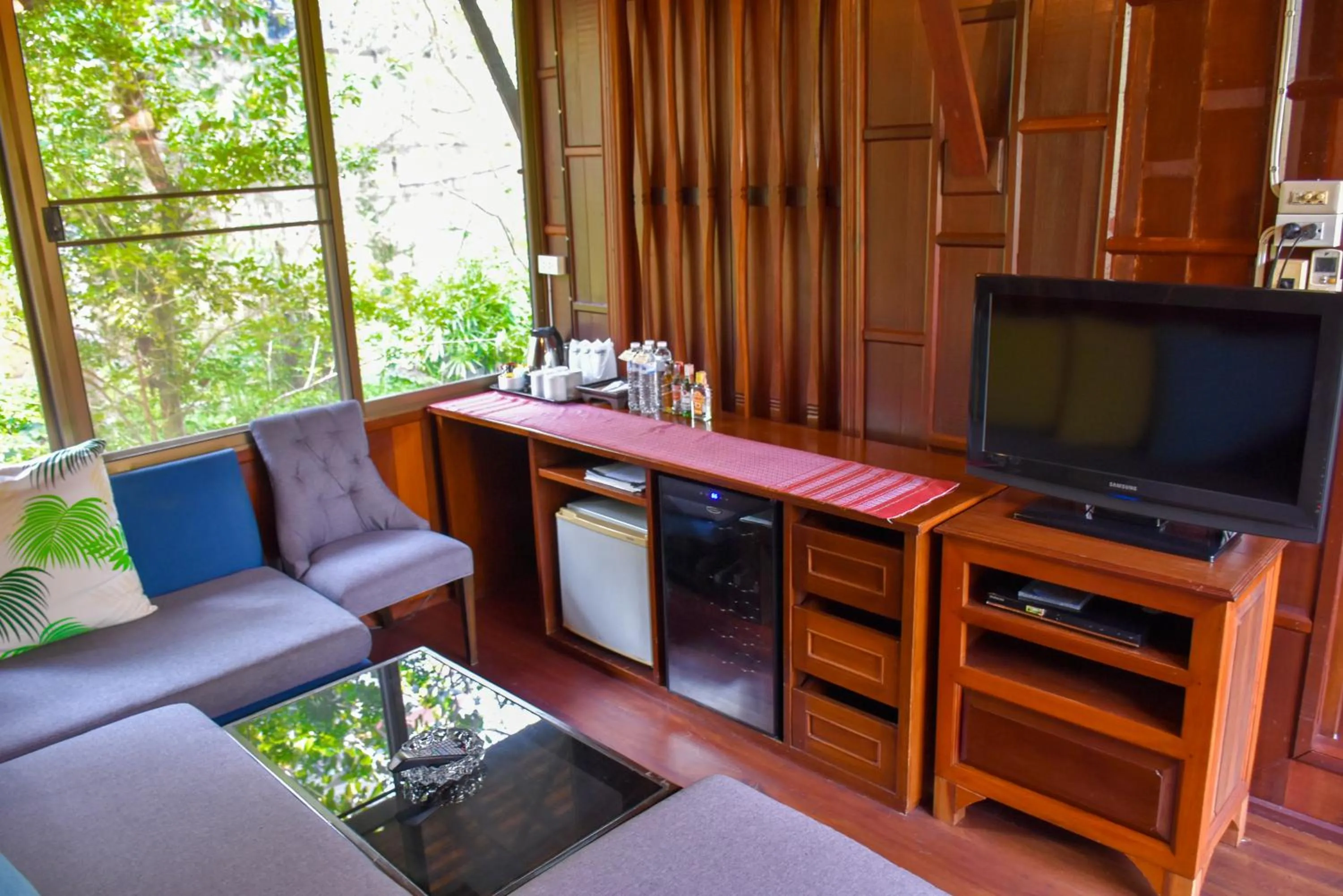 Sugar Hut Resort & Restaurant