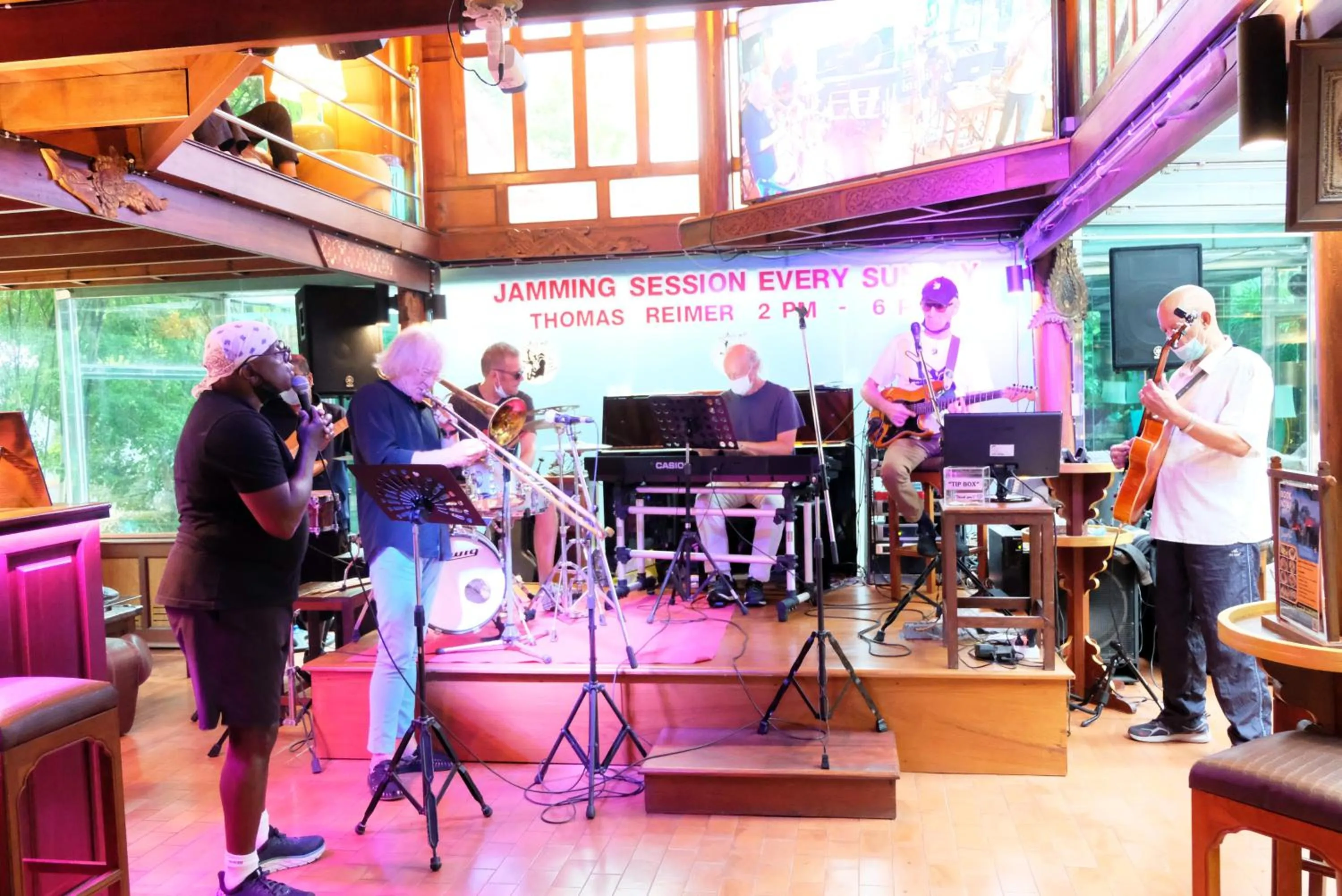 Sugar Hut Resort & Restaurant