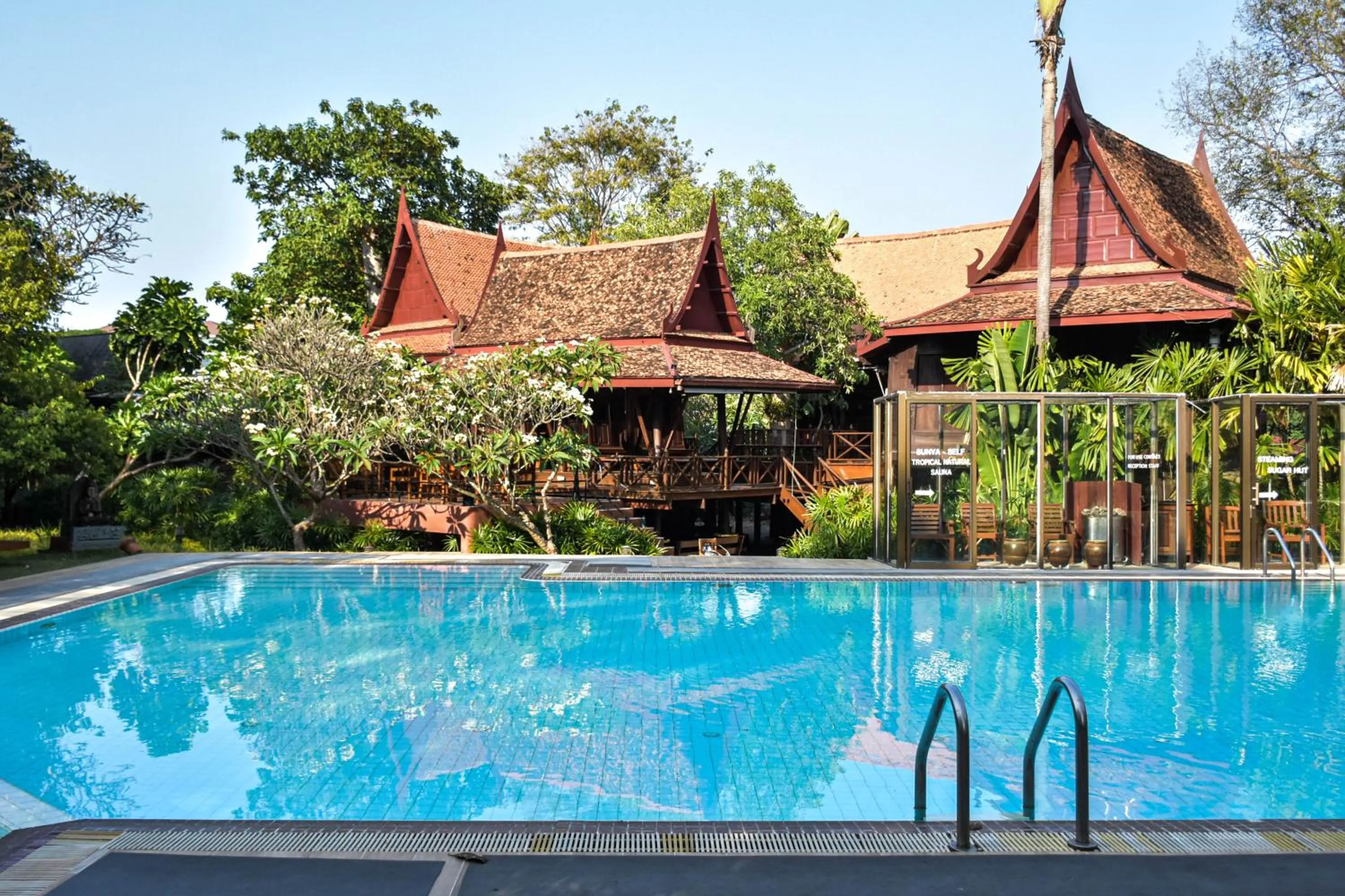 Sugar Hut Resort & Restaurant