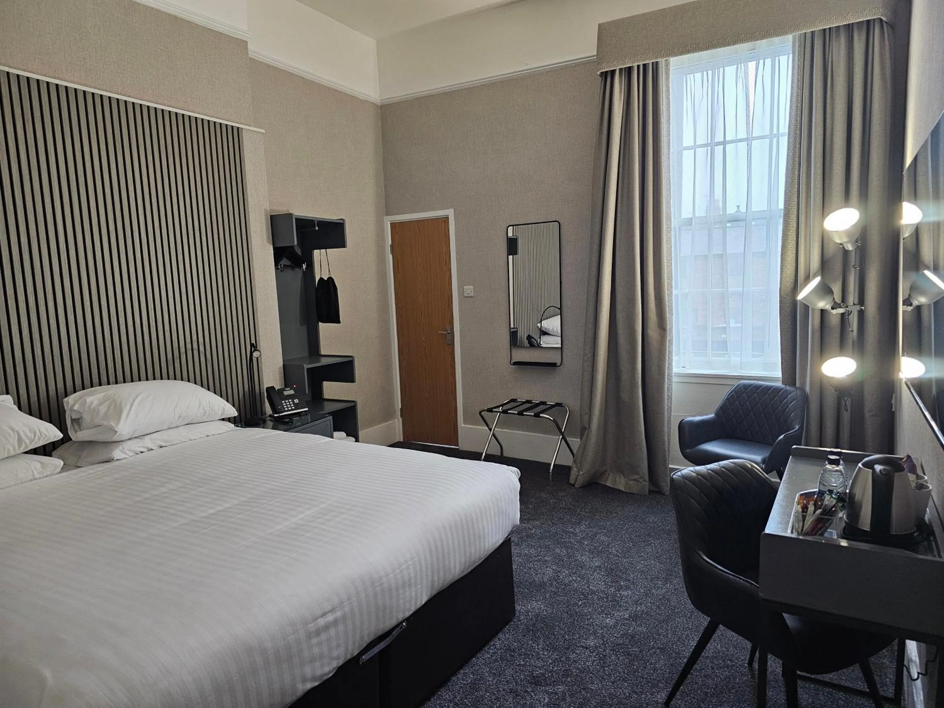 Bedroom, Bed in The Townhouse Chester