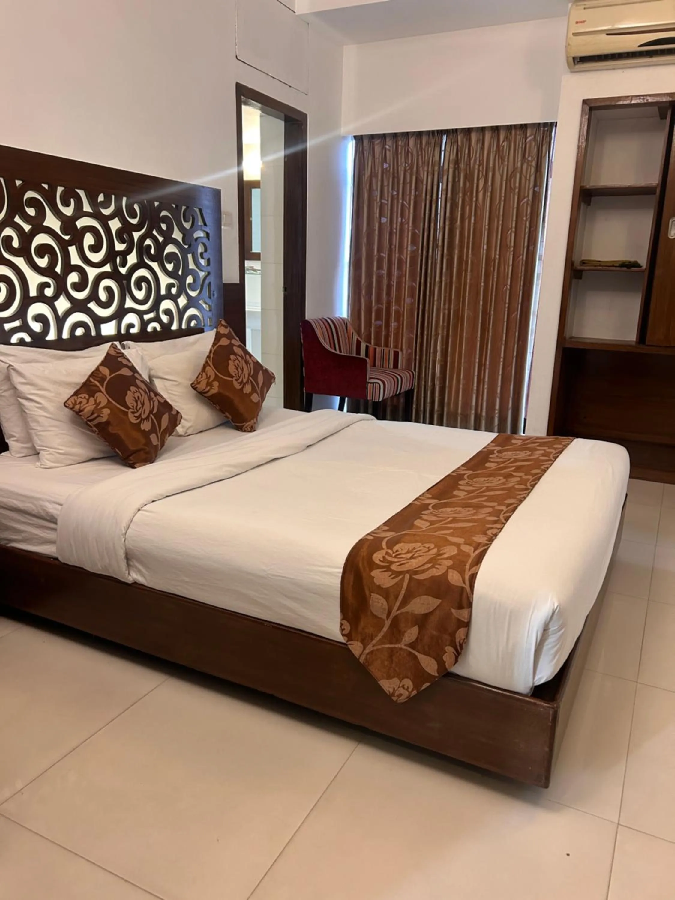 Bed in La Vista Hotel