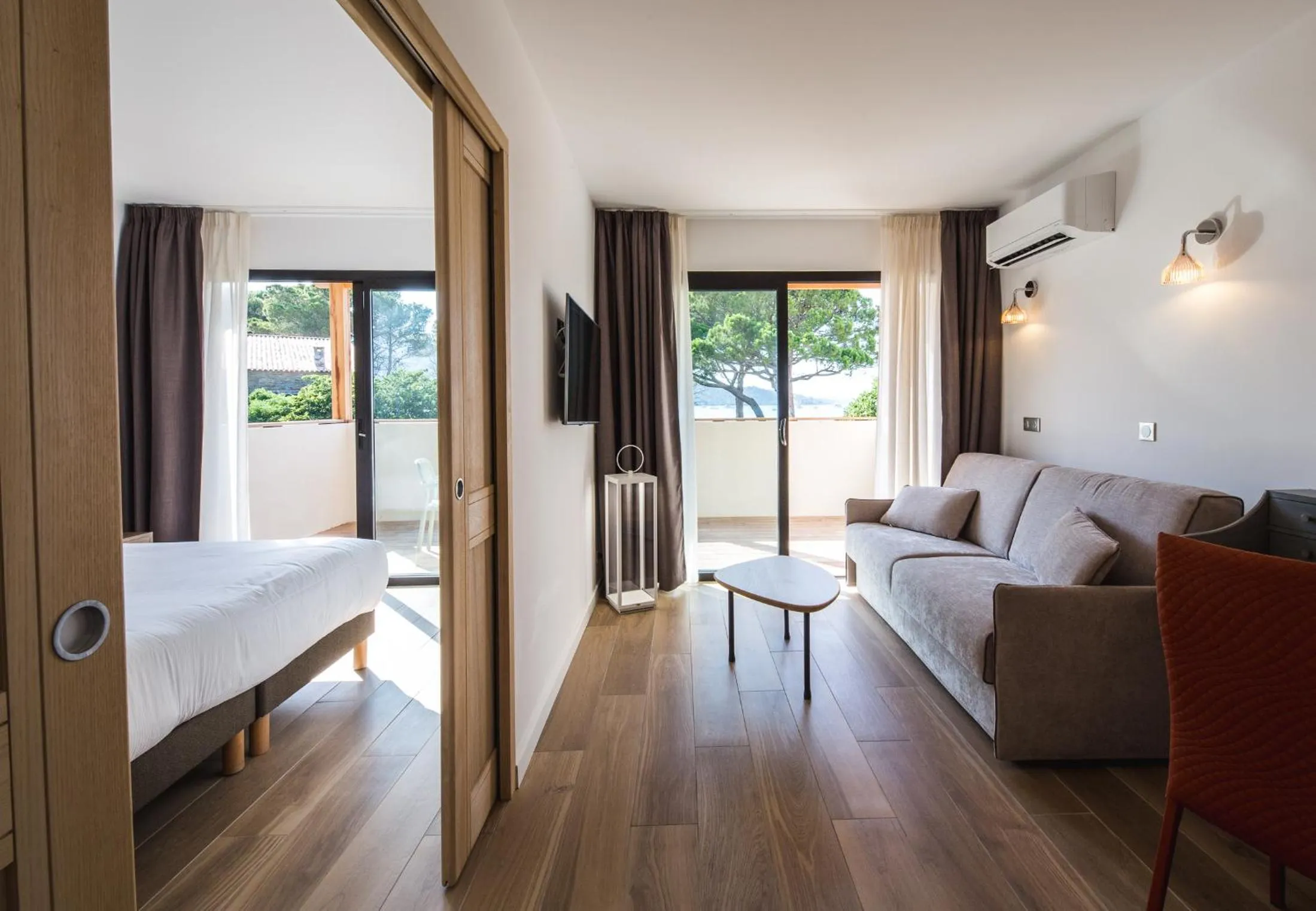 Bedroom, Bed in Hôtel La Roya