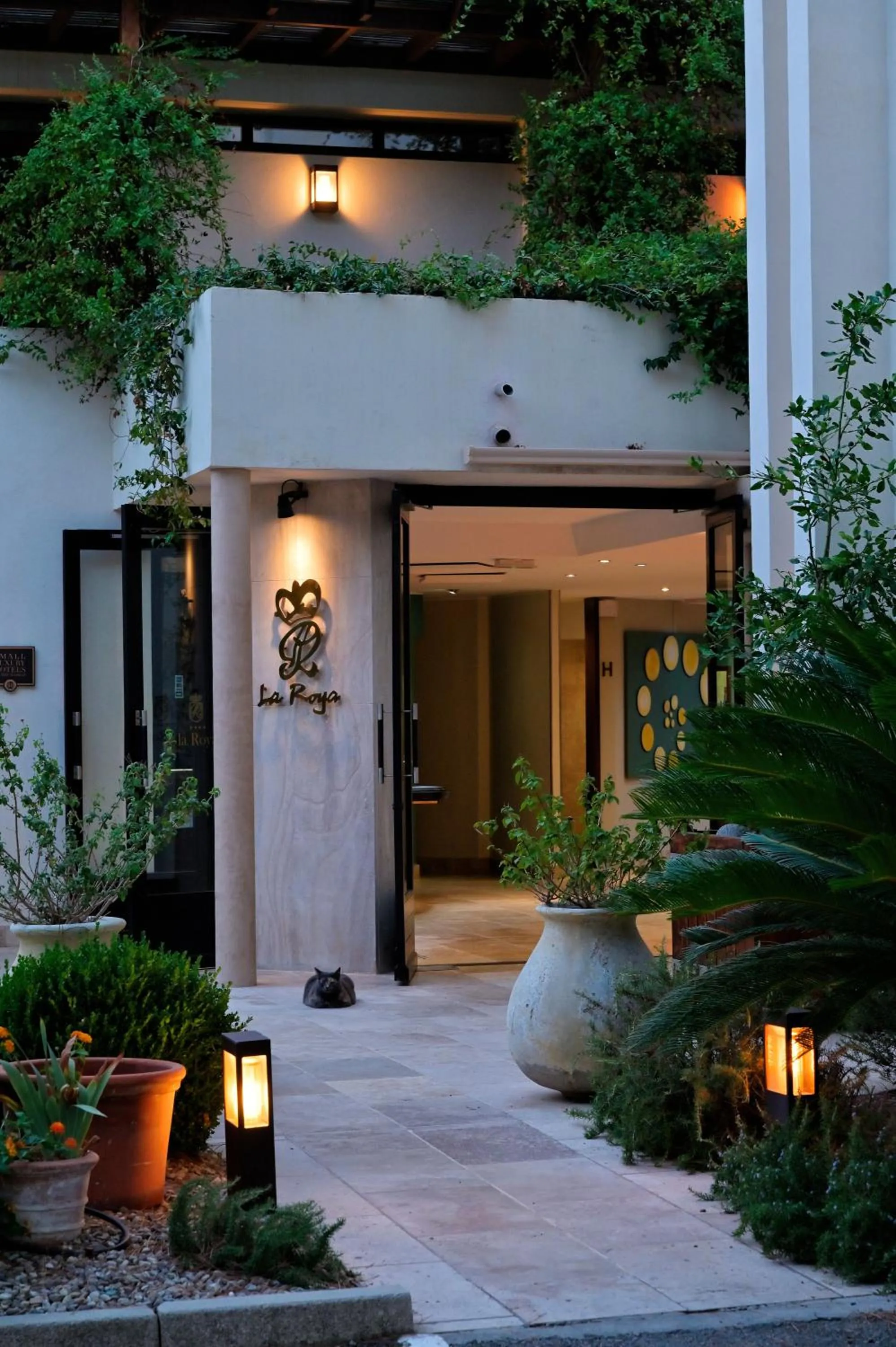 Facade/entrance in Hôtel La Roya