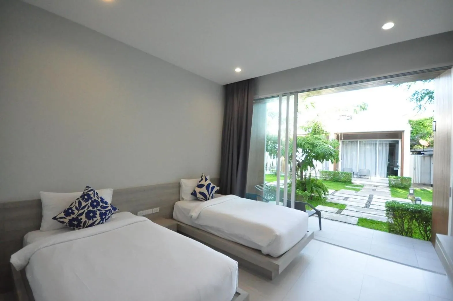 Bed in Baanfah Resort Samui