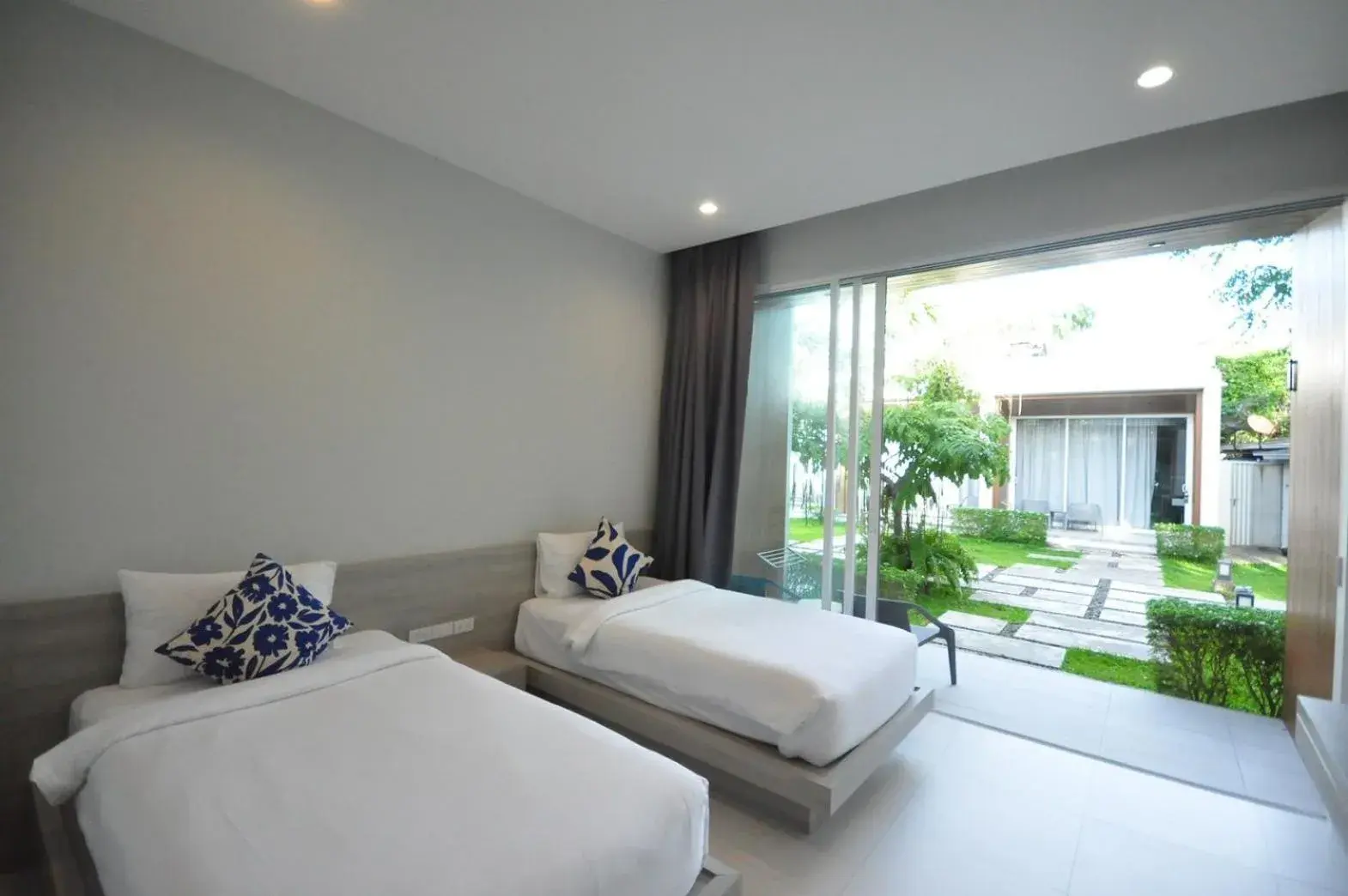 Superior Twin Room with Garden View in Baanfah Resort Samui Superior Twin Room with Garden View in Baanfah Resort Samui