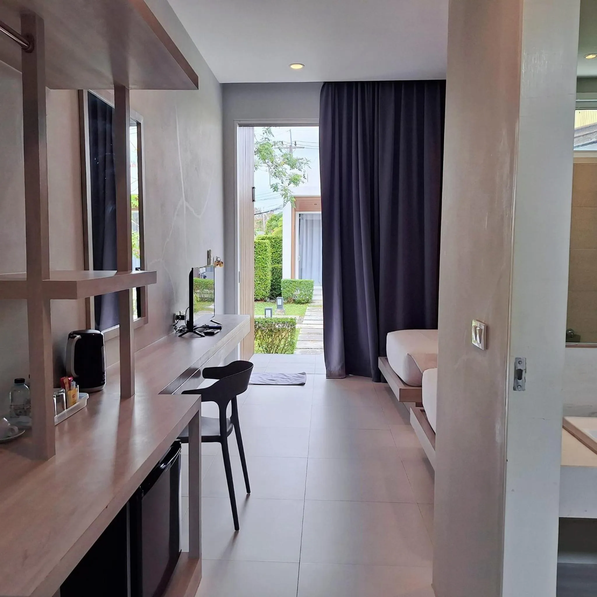 hair dresser in Baanfah Resort Samui