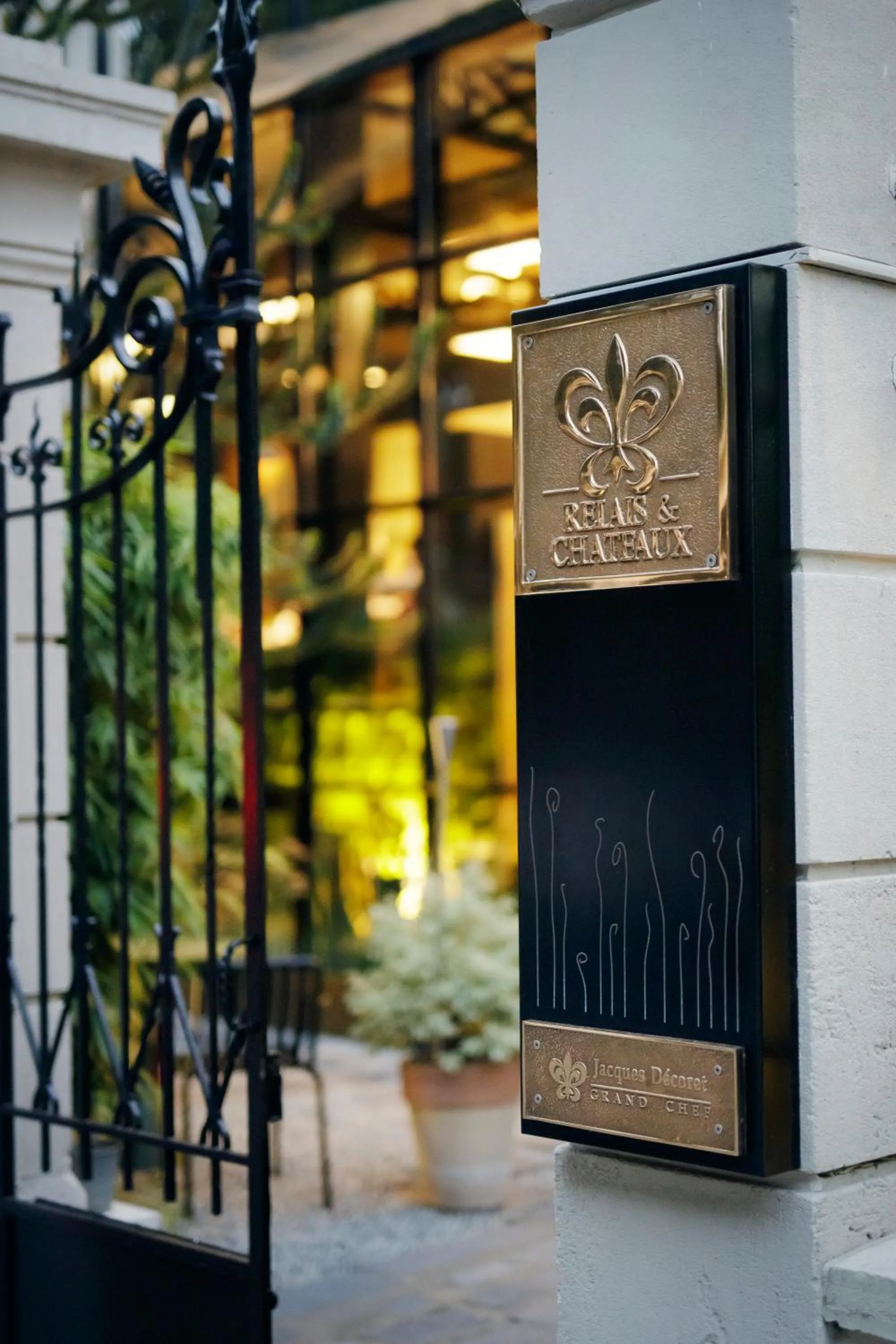 Facade/entrance in Maison Decoret - Relais & Châteaux