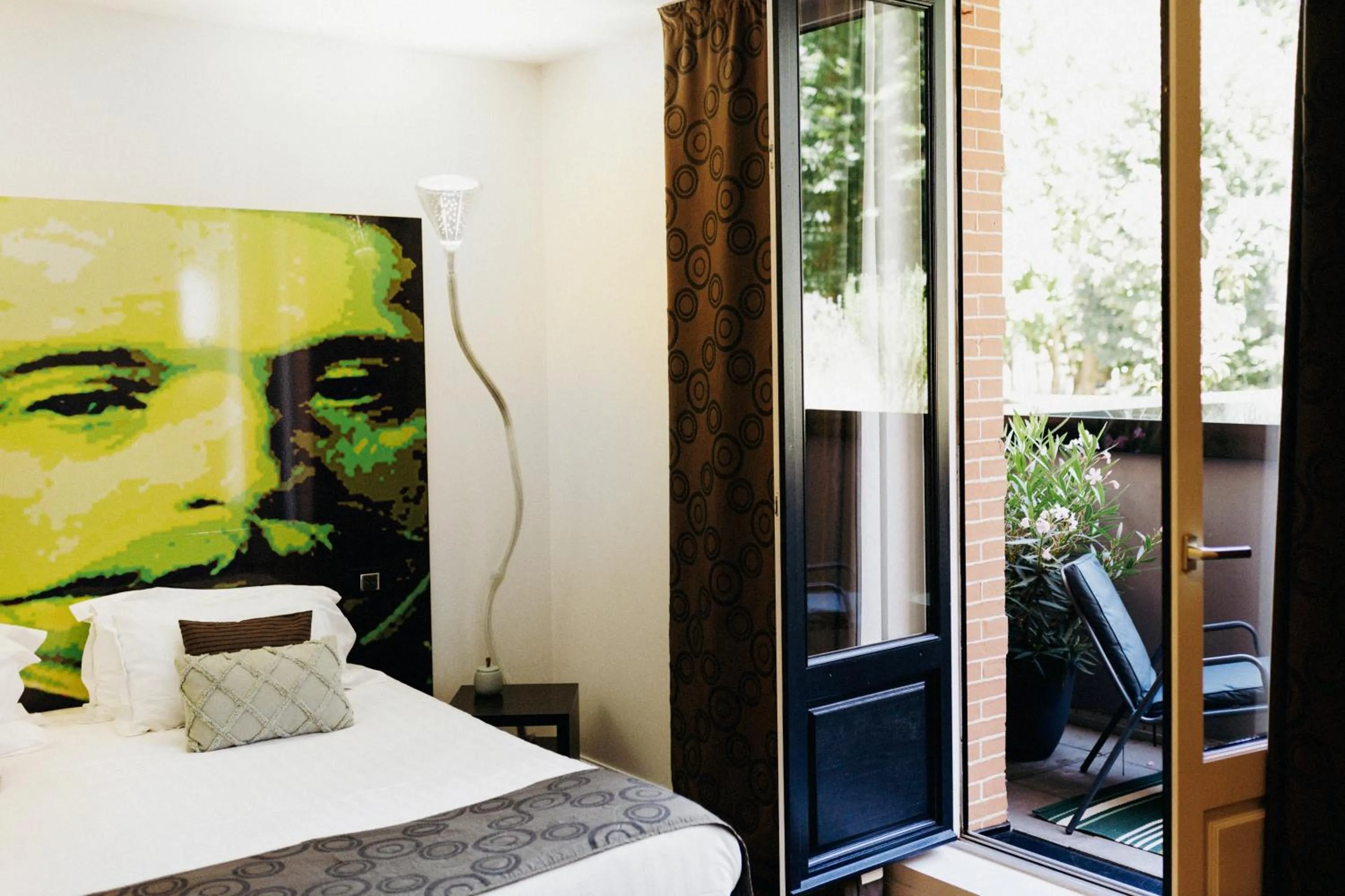 Photo of the whole room in Maison Decoret - Relais & Châteaux