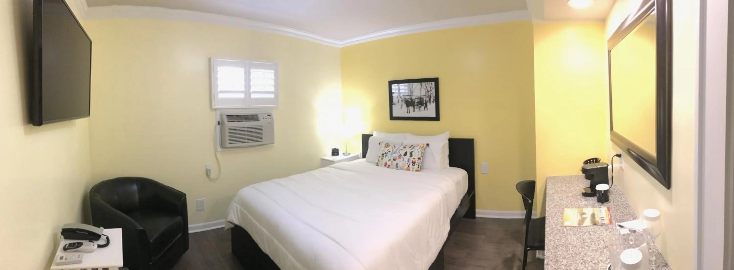 Bed in The Sherman Inn