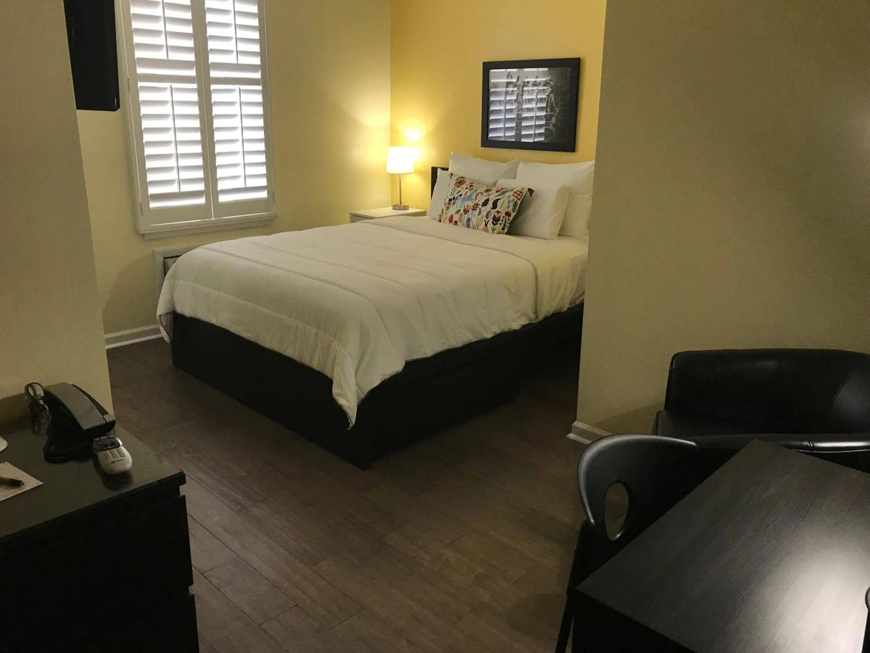 Bed in The Sherman Inn