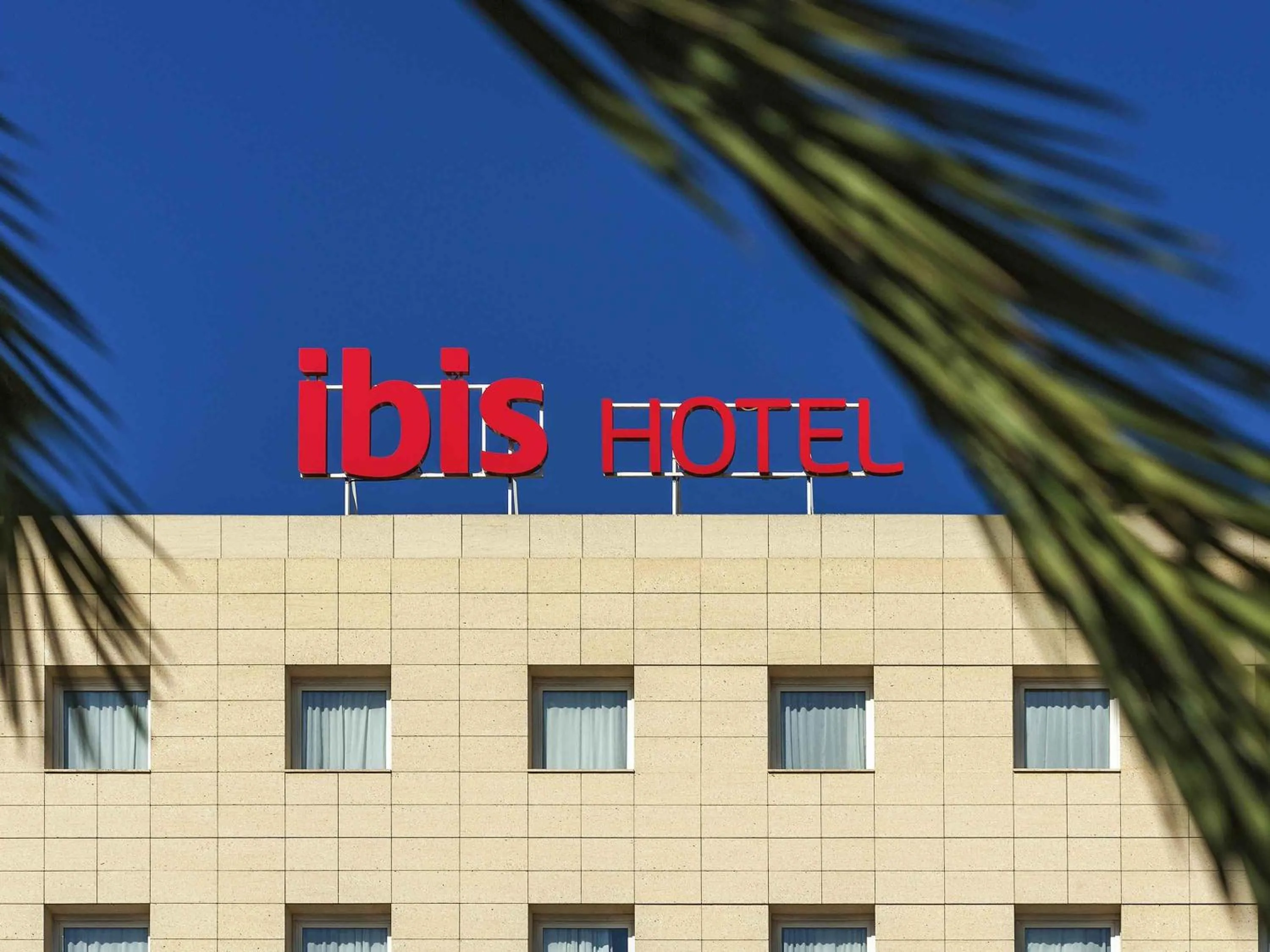 Property building in Ibis Elche